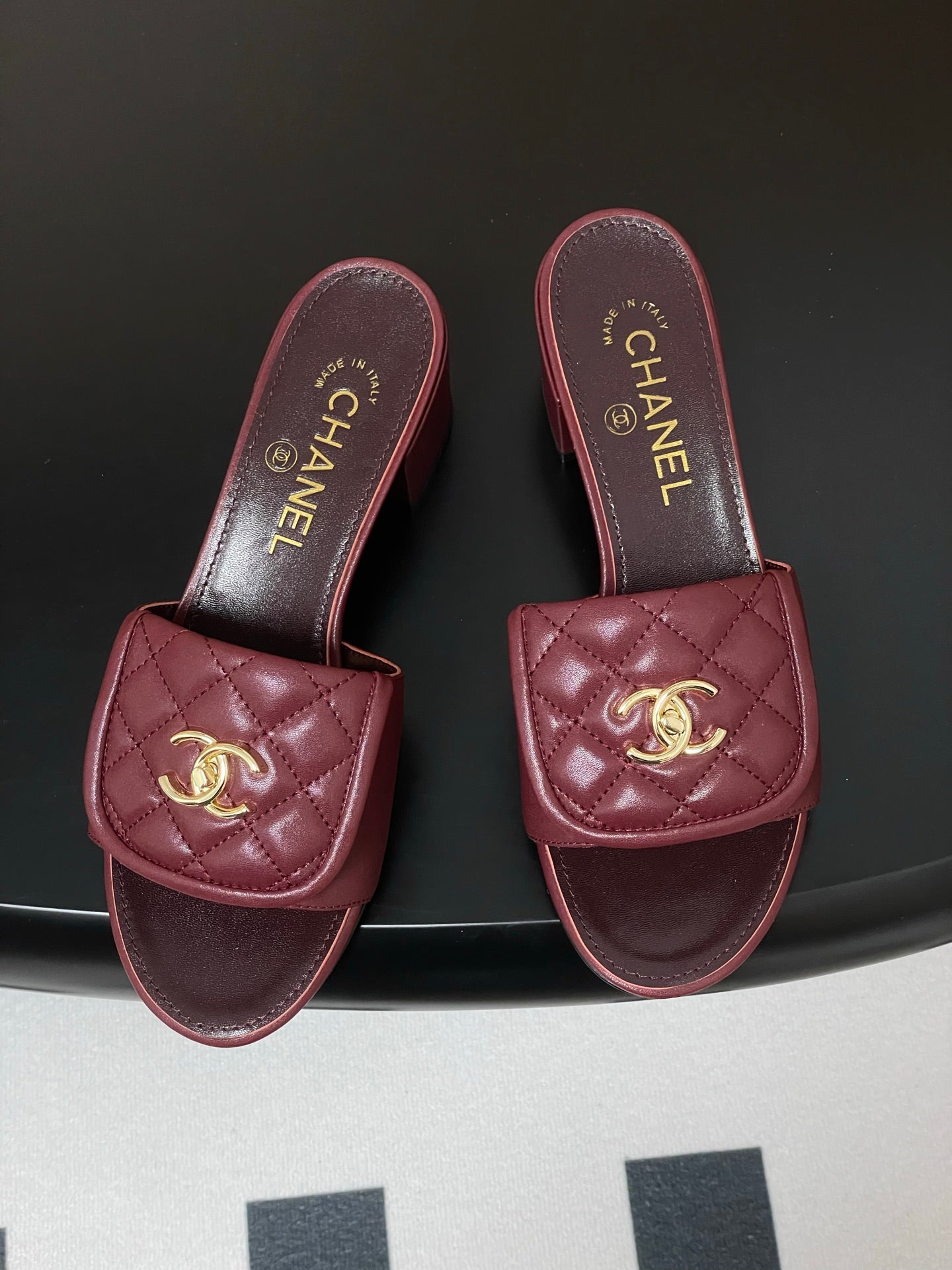 CC 25F Sandal Heel 5cm Quilted