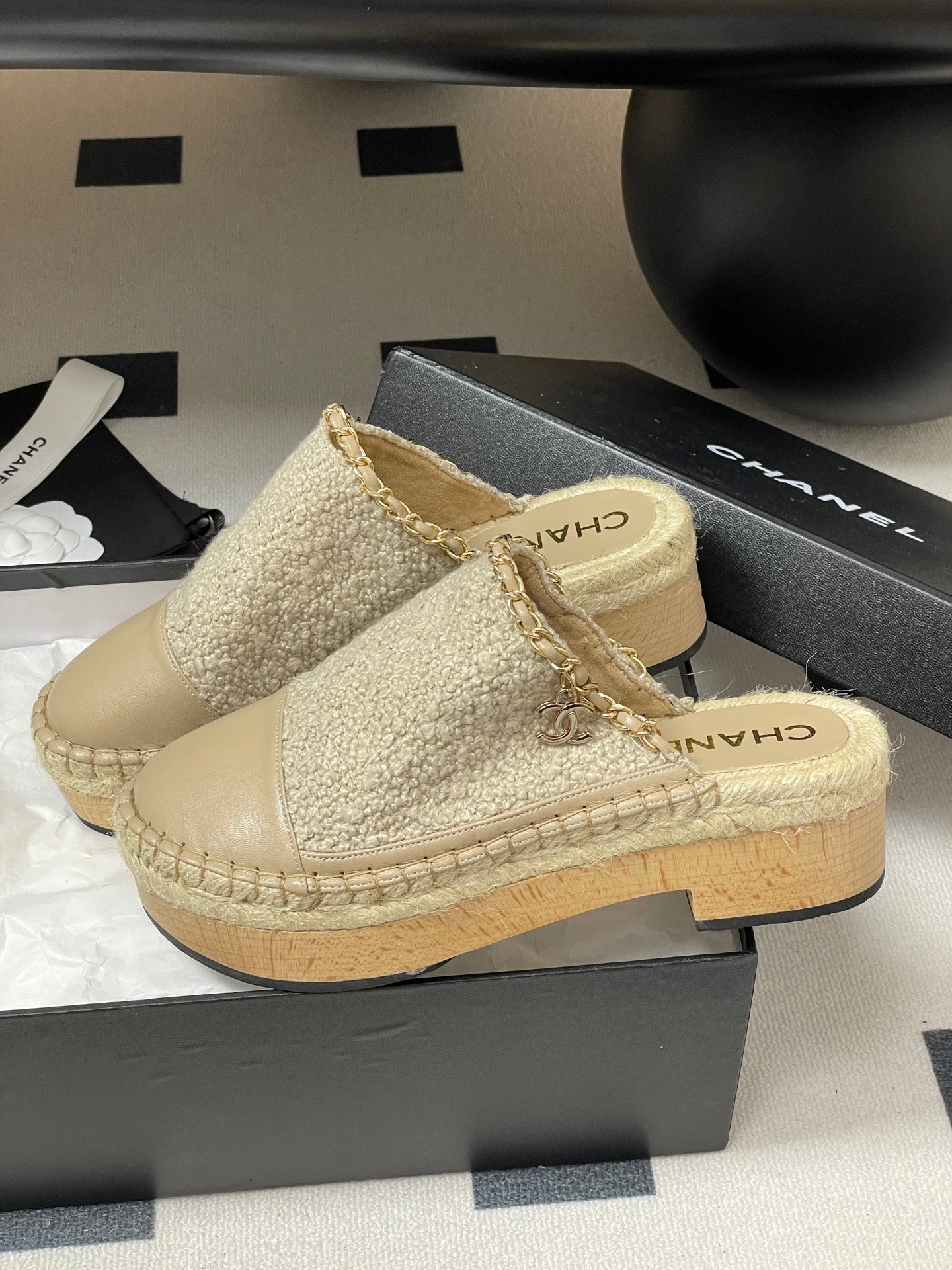 CC 25 Platform Mules Begei Sheepskin 356396