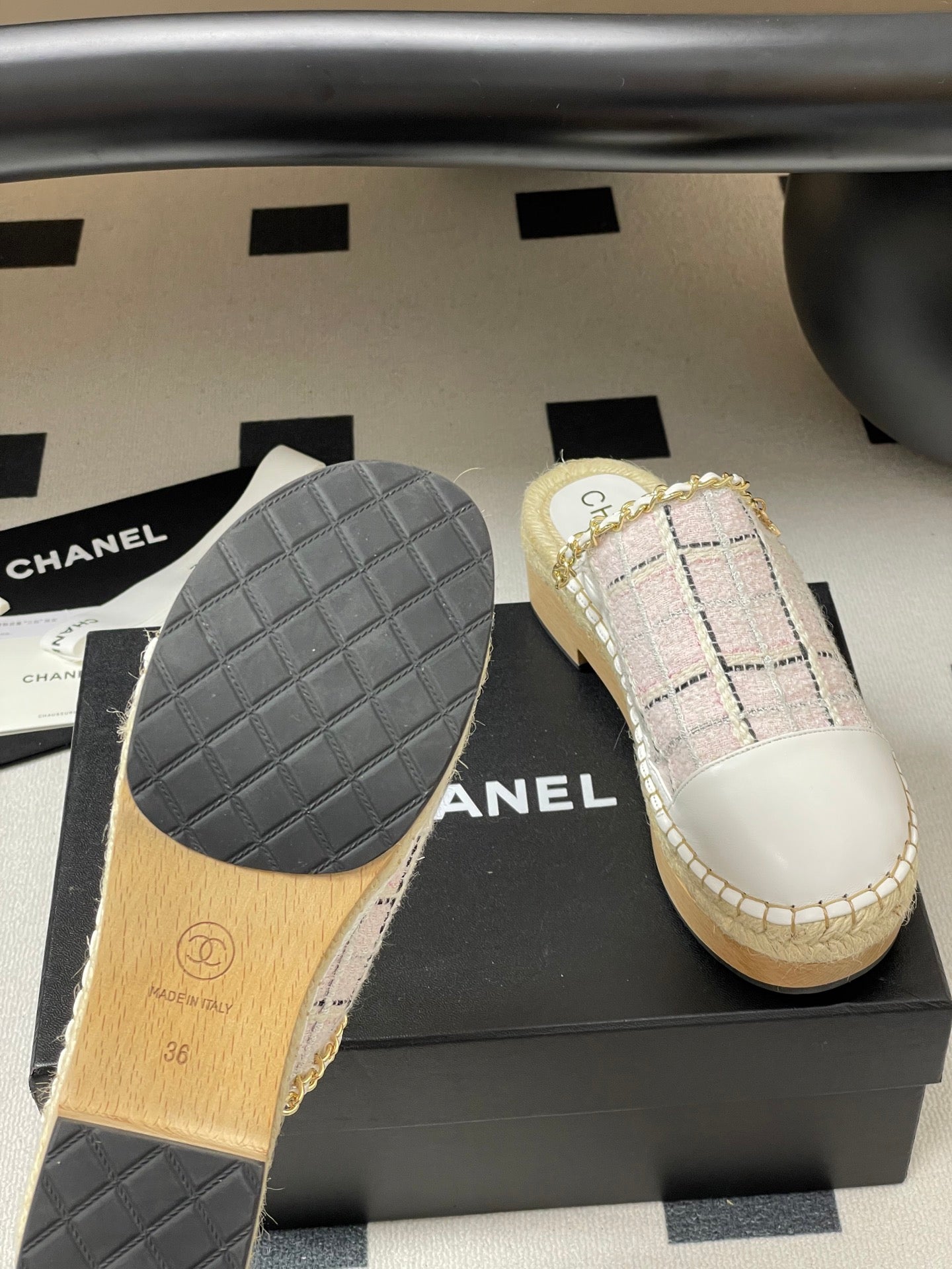 CC 25 Mules Tweed Pink Sheepskin 356397