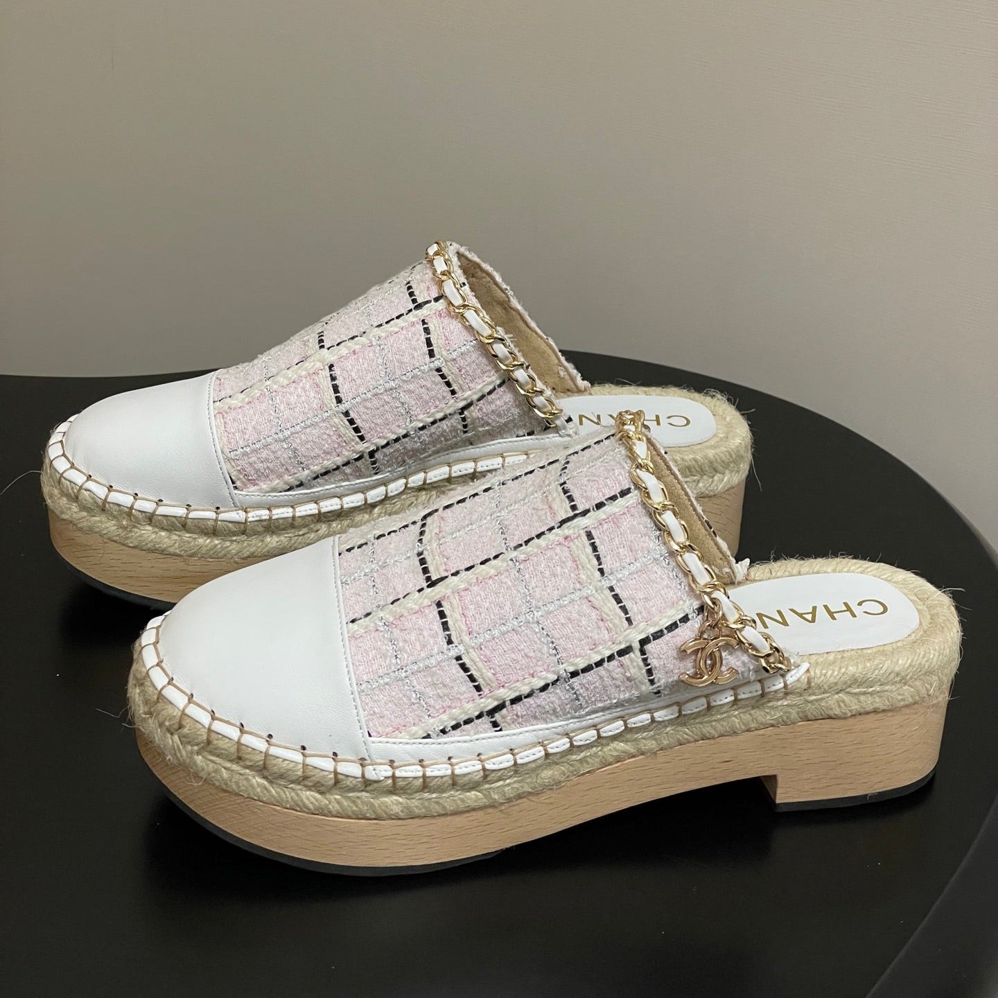 CC 25 Mules Tweed Pink Sheepskin 356397