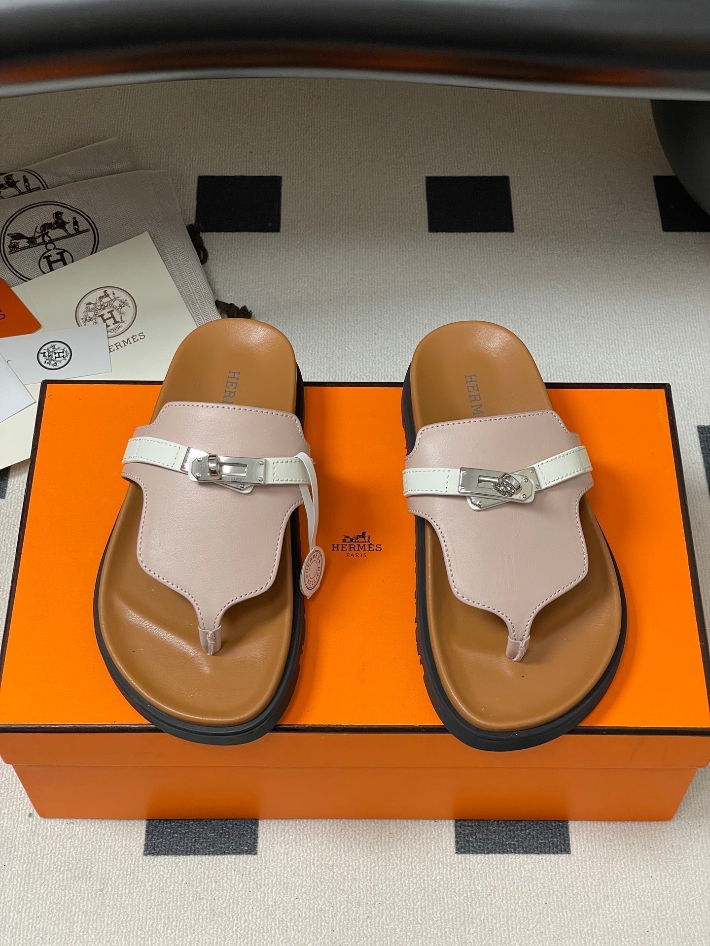 HM Empire Sandal Brown Pink Cowhide 377541