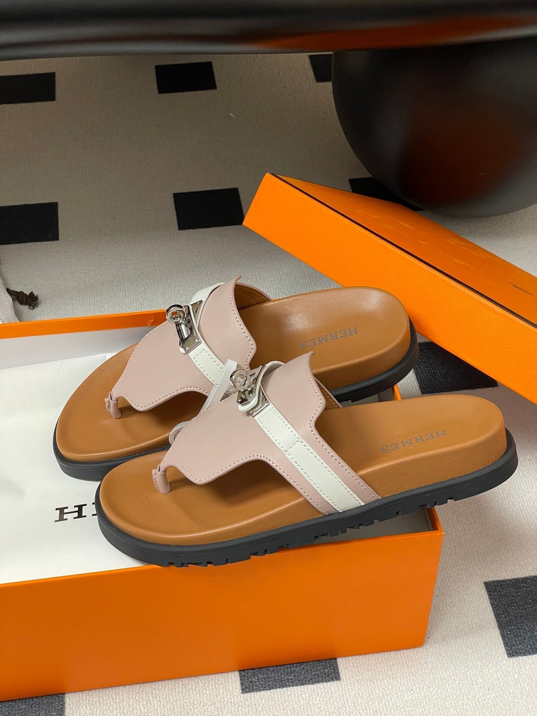 HM Empire Sandal Brown Pink Cowhide 377541