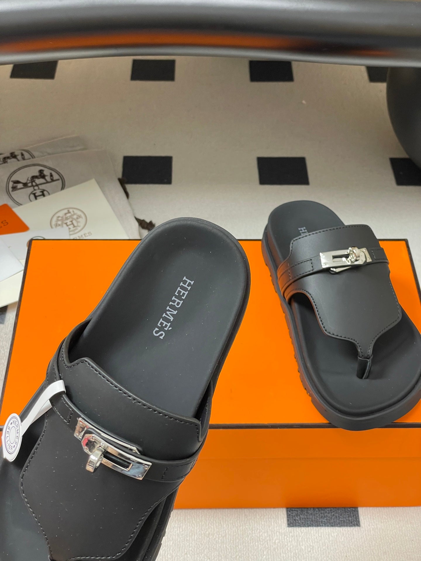 HM Empire Sandal Black Cowhide 377543