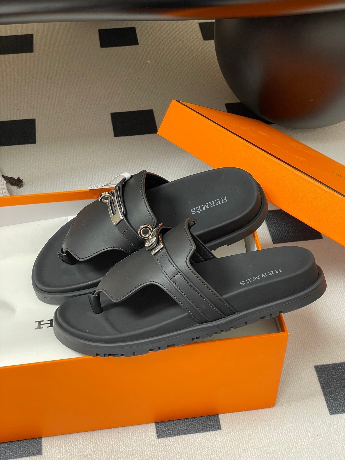 HM Empire Sandal Black Cowhide 377543