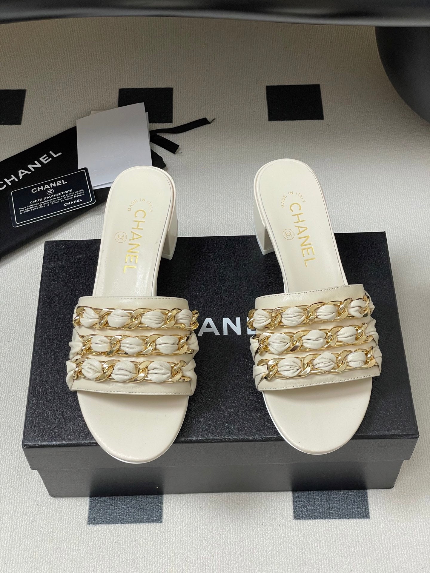 CC 25 Mule 5cm White Sheepskin 364719