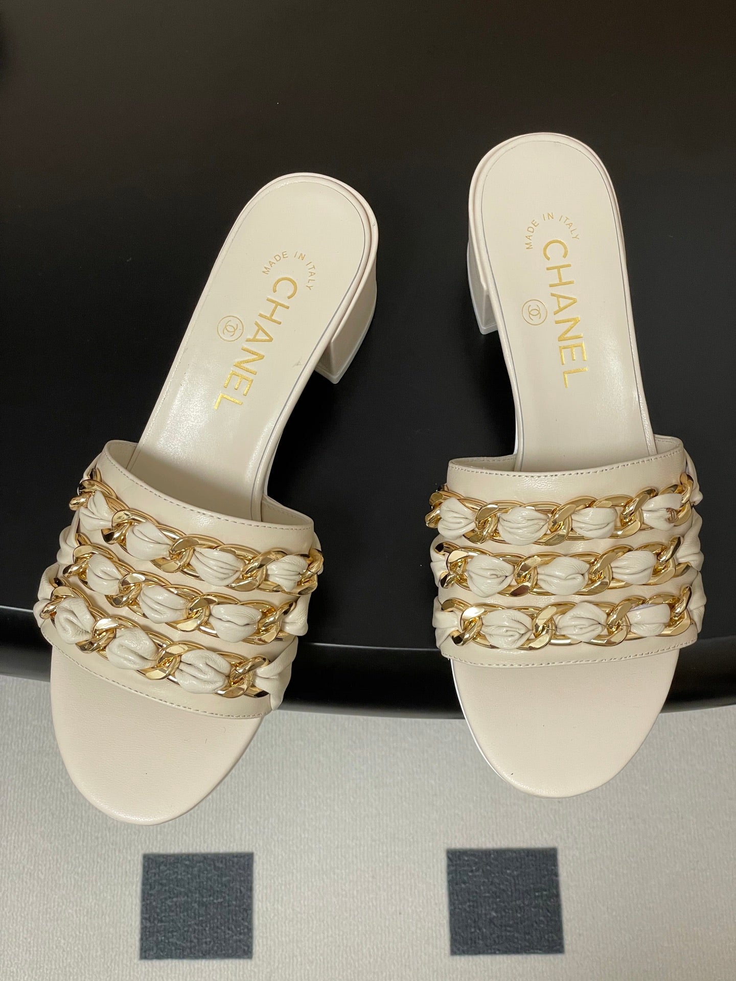 CC 25 Mule 5cm White Sheepskin 364719