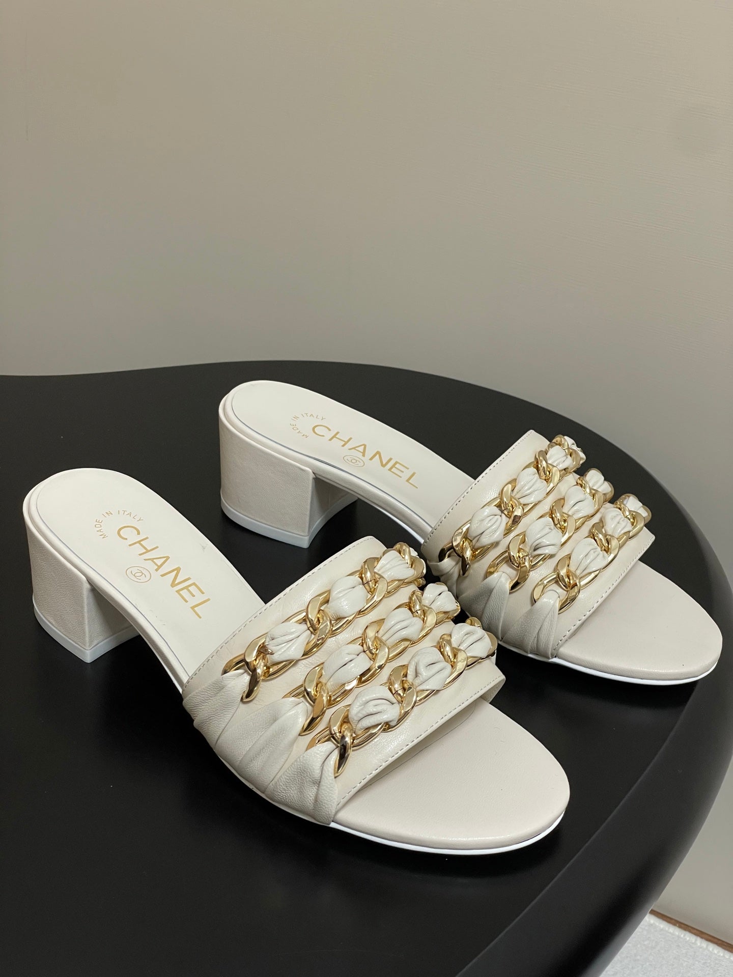 CC 25 Mule 5cm White Sheepskin 364719