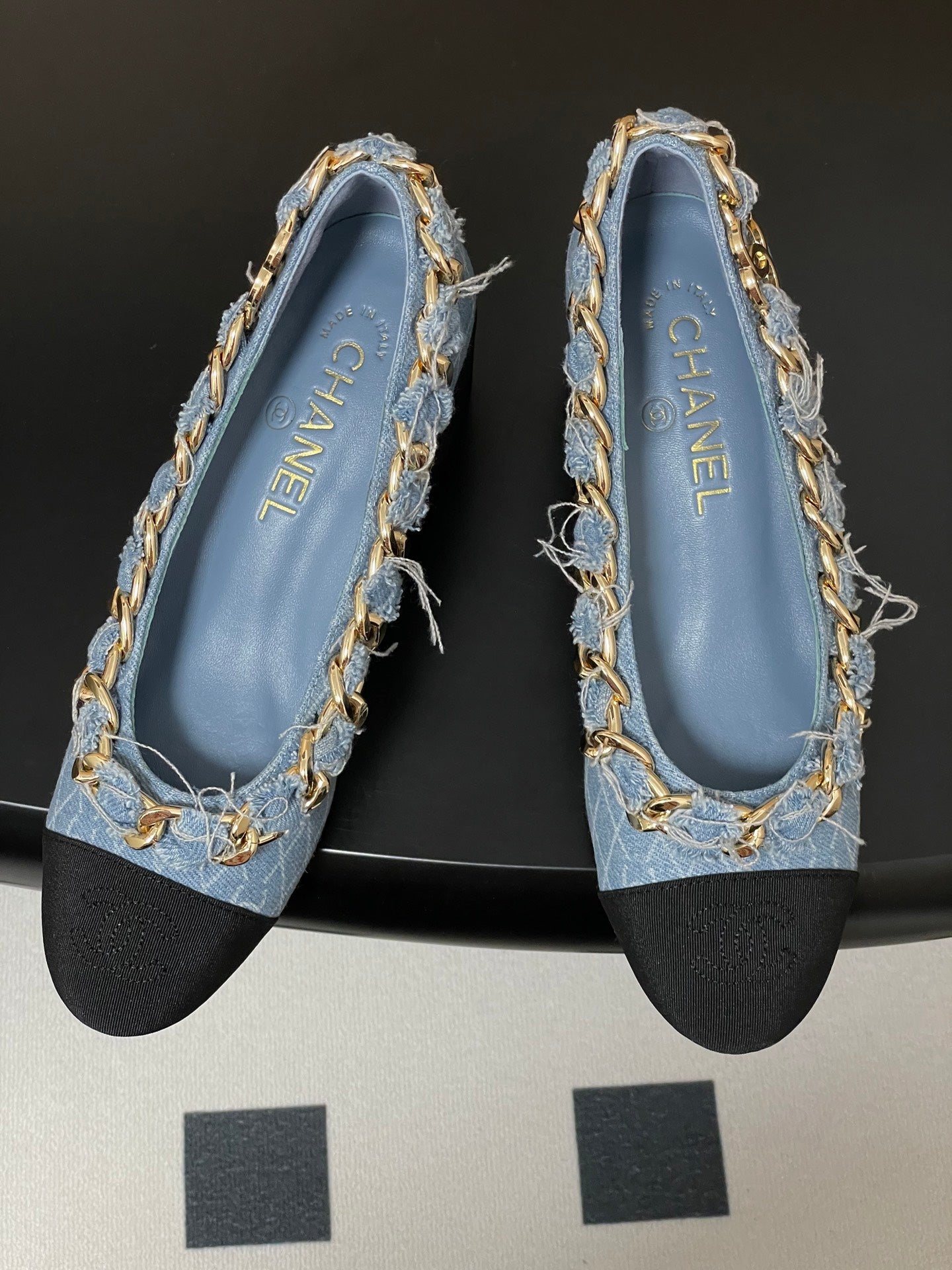 Chanel 25A 55mm Pump Big Chain Double C Blue Denim Sheepskin 393812