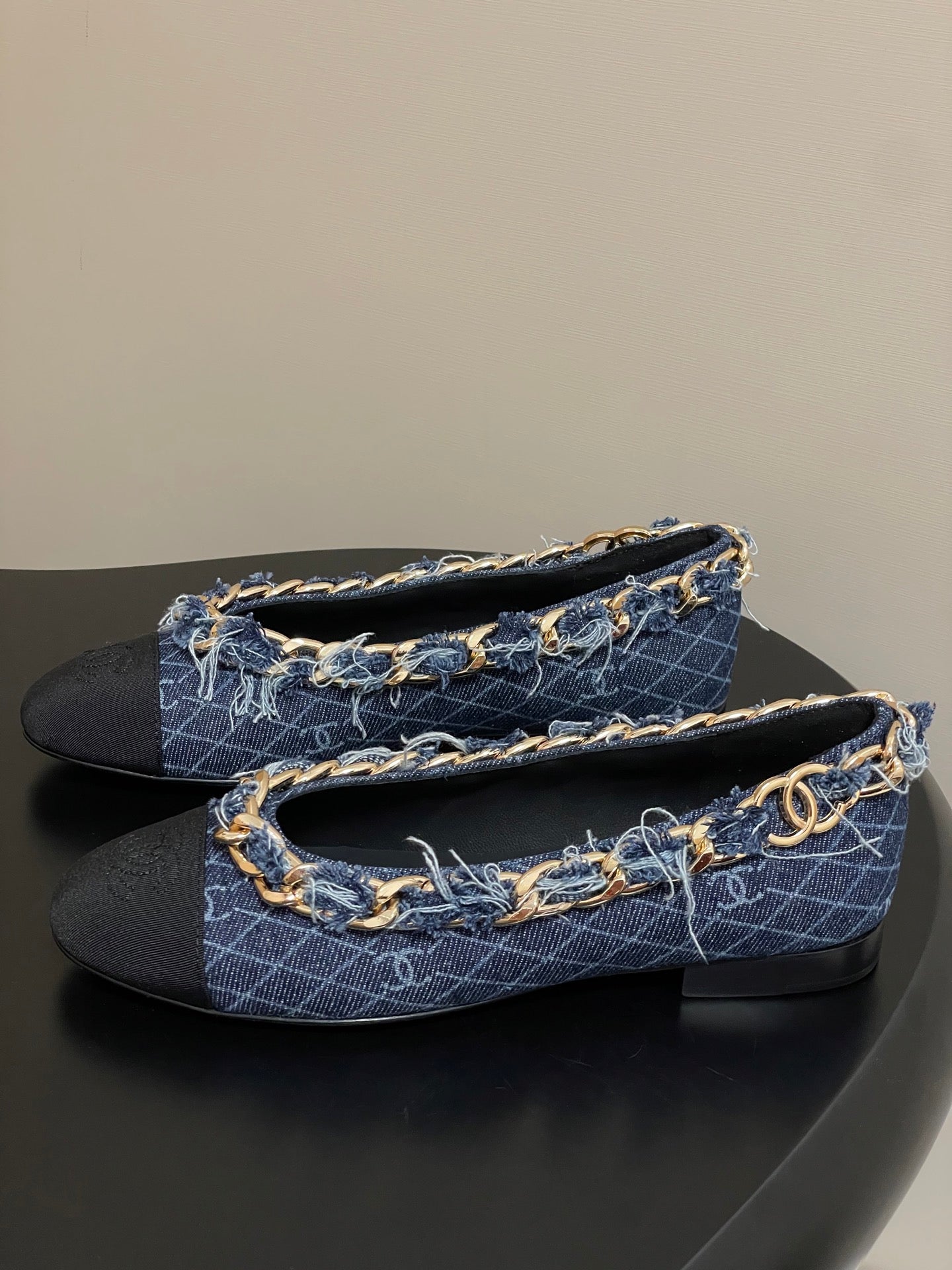 Chanel 25A Ballet Flats Big Chain Double C Dark Blue Denim Sheepskin 393816