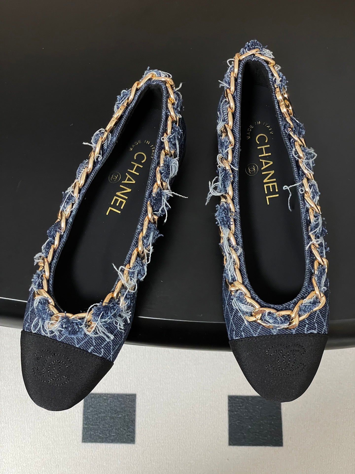 Chanel 25A Ballet Flats Big Chain Double C Dark Blue Denim Sheepskin 393816