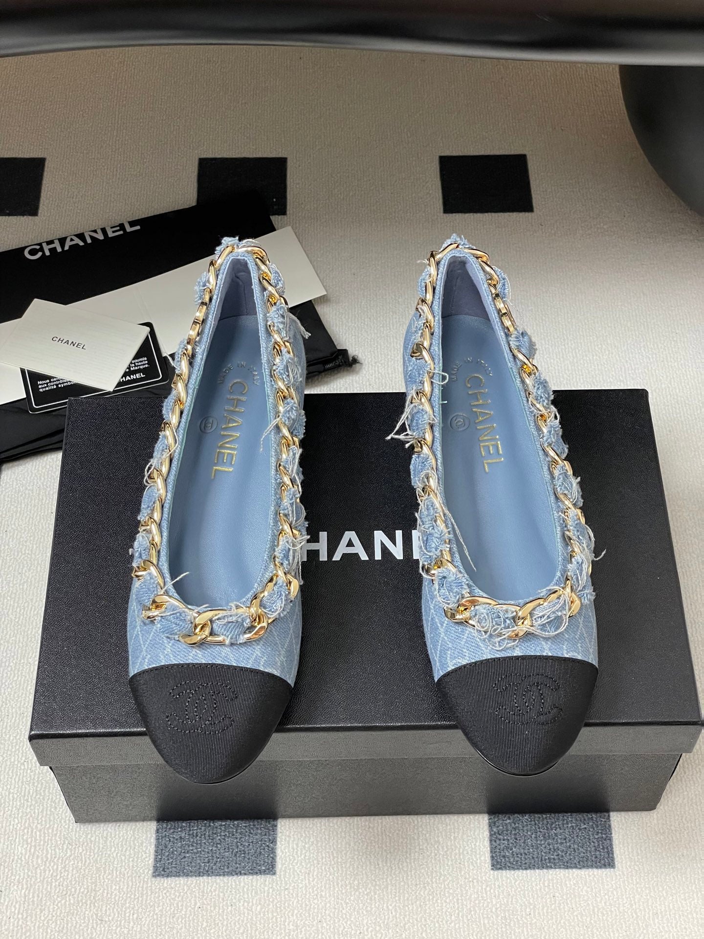 Chanel 25A Ballet Flats Big Chain Double C Blue Denim Sheepskin 393817