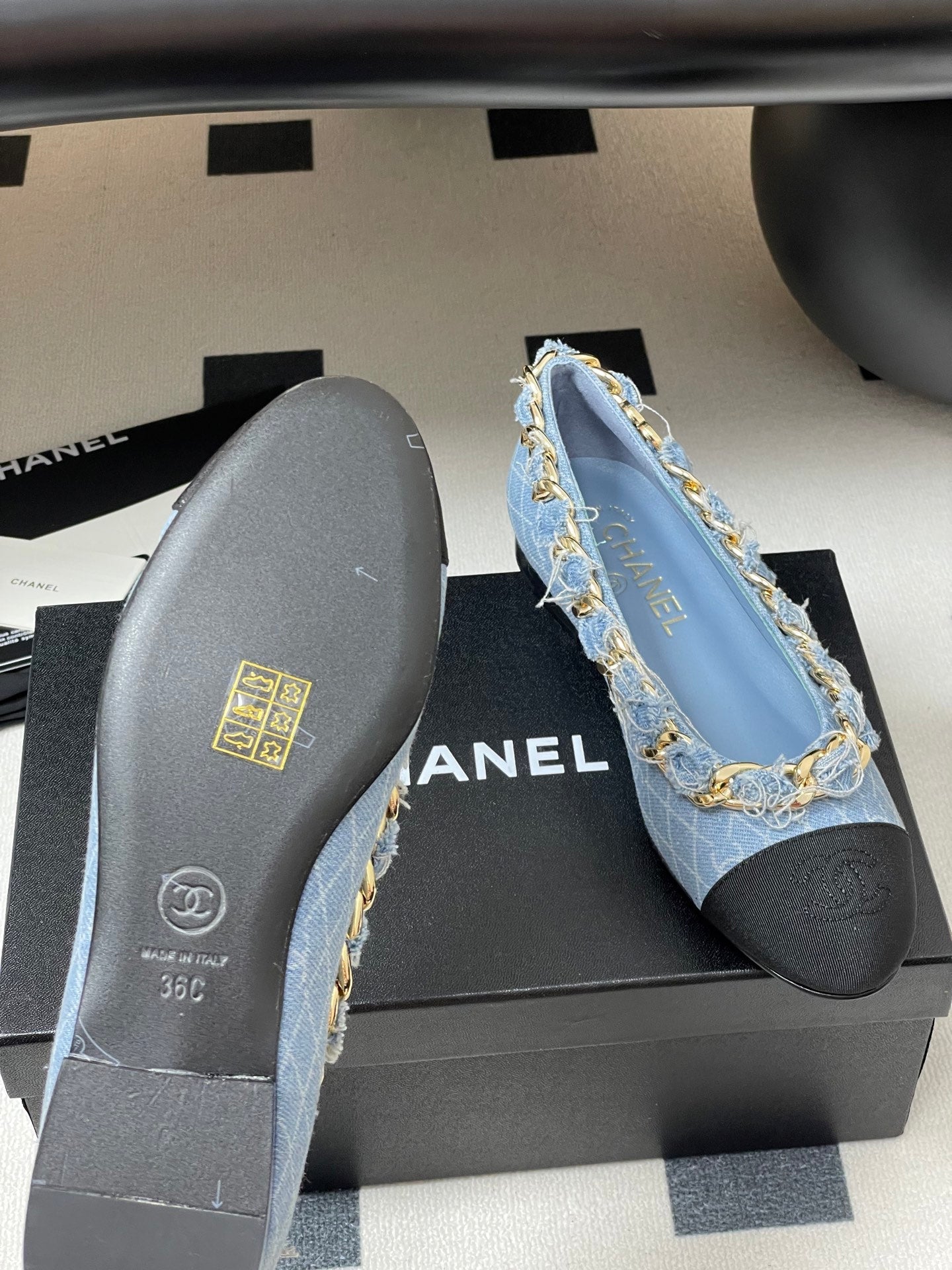 Chanel 25A Ballet Flats Big Chain Double C Blue Denim Sheepskin 393817