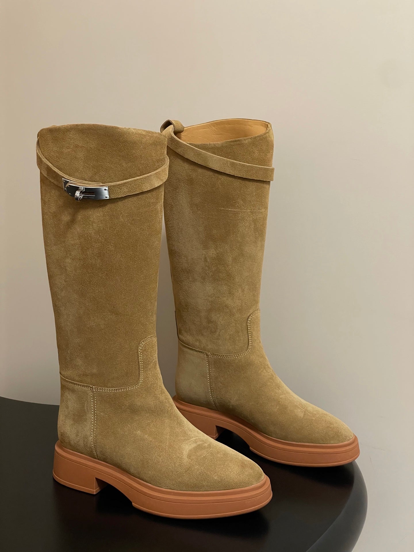 HM Jumping Boots Light Tan Kelly Buckle Suede 423266