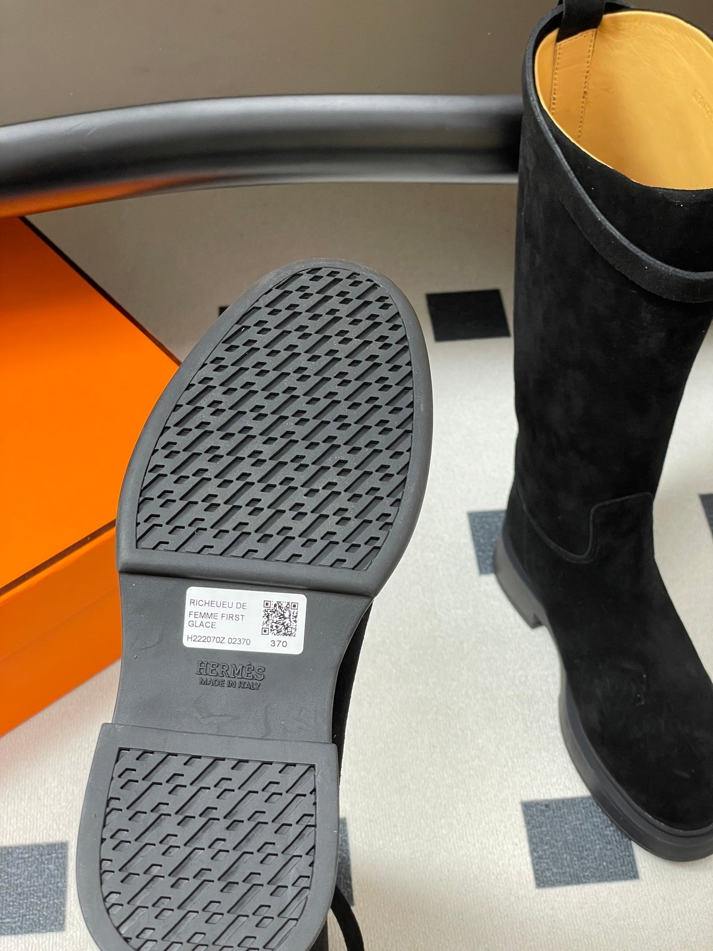 HM Jumping Boots Black Kelly Buckle Suede 423267