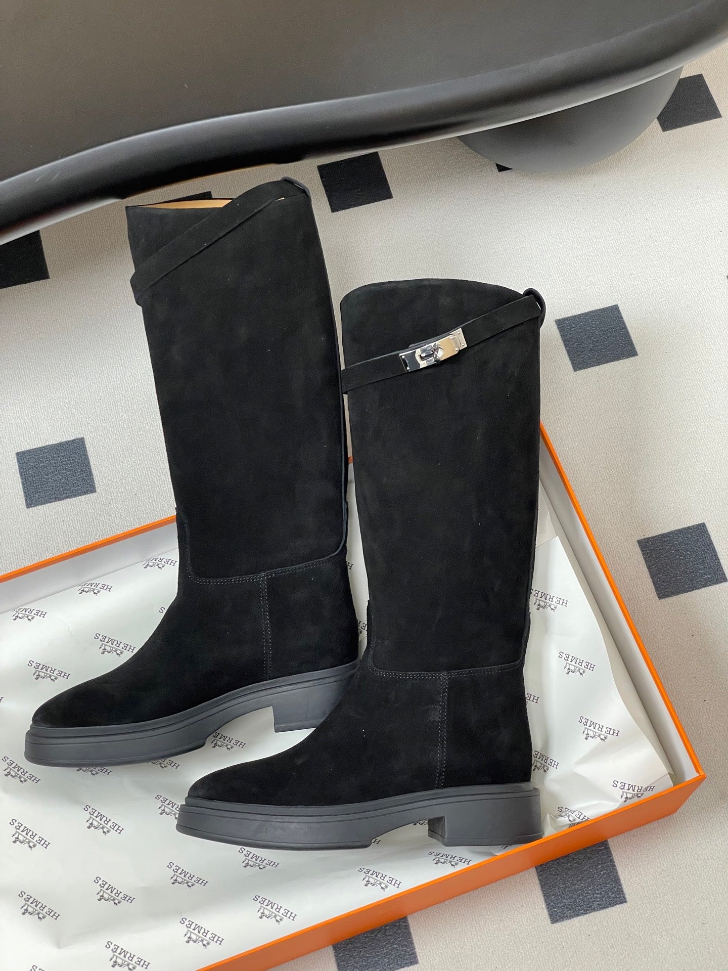 HM Jumping Boots Black Kelly Buckle Suede 423267