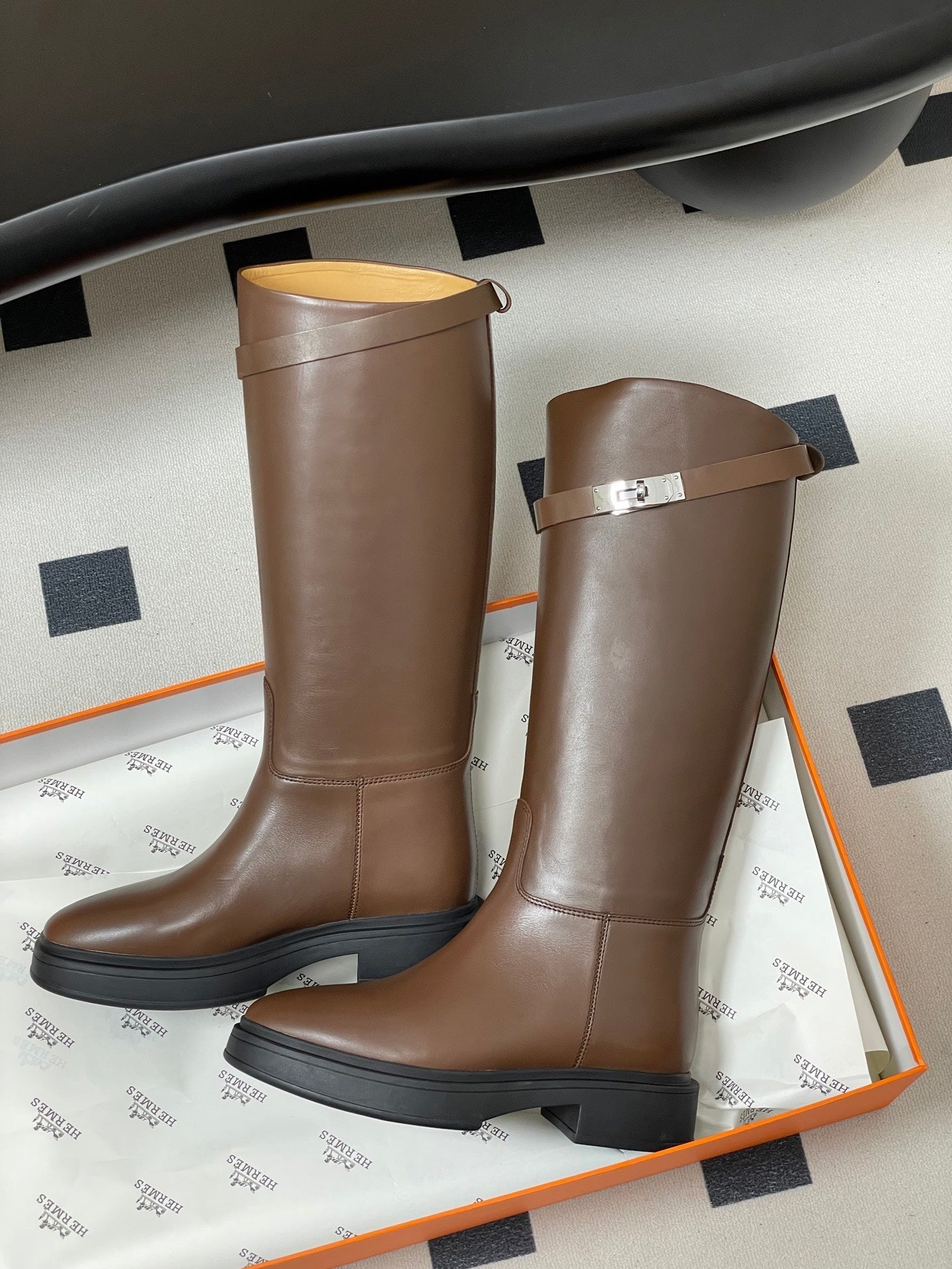 HM Jumping Boots Dark Brown Kelly Buckle Cowhide Leather