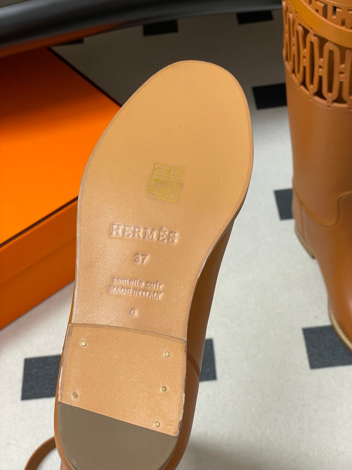 HM Jumping Boots Caramel Brown Kelly Buckle Calfskin 423263