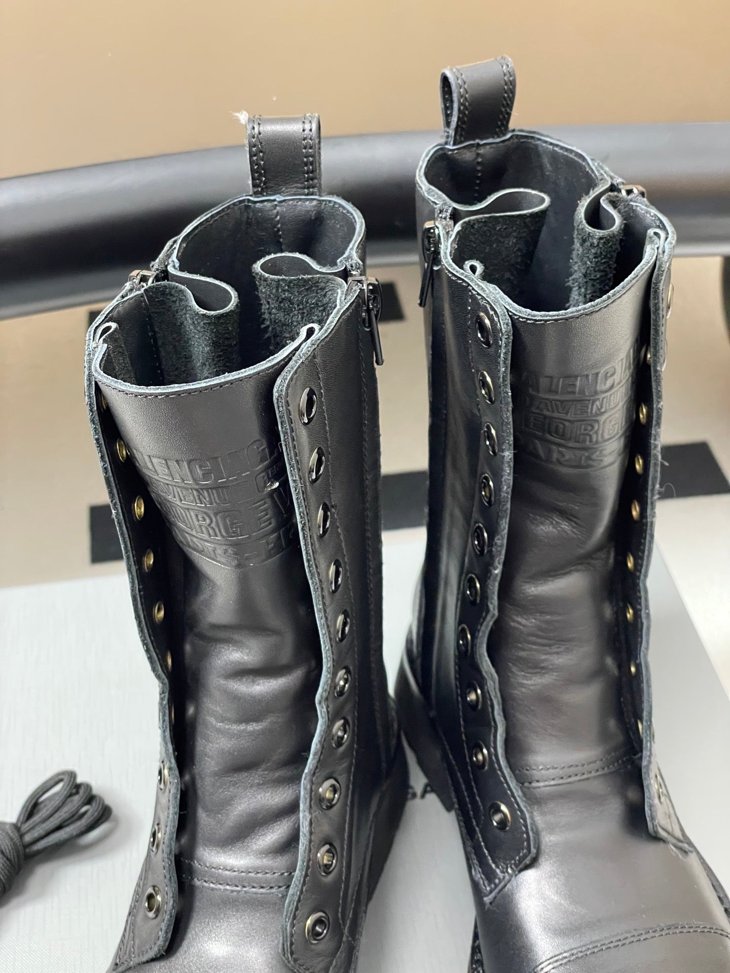 Balenciaga 25ss short boots black sheepskin 469073