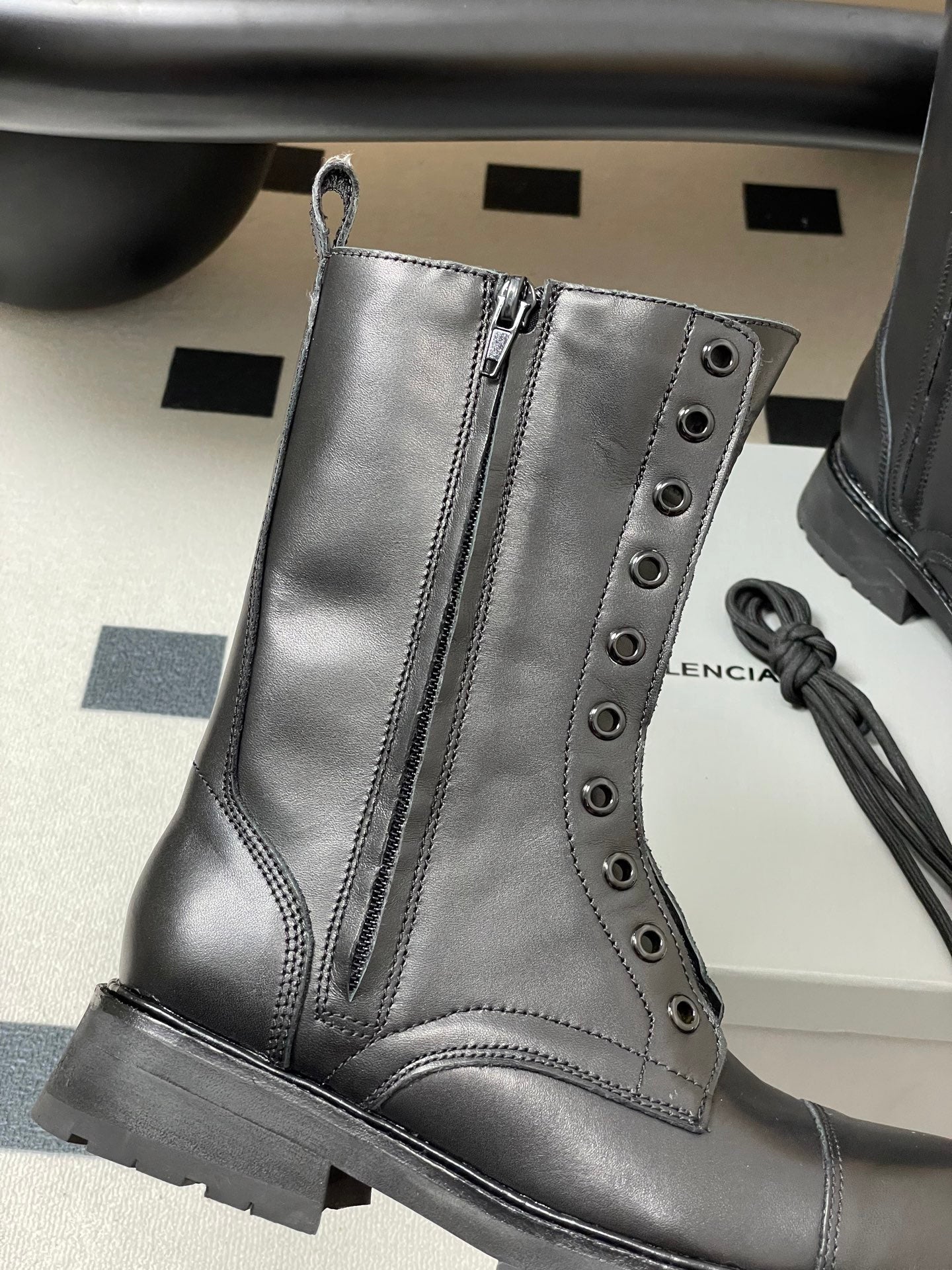 Balenciaga 25ss short boots black sheepskin 469073