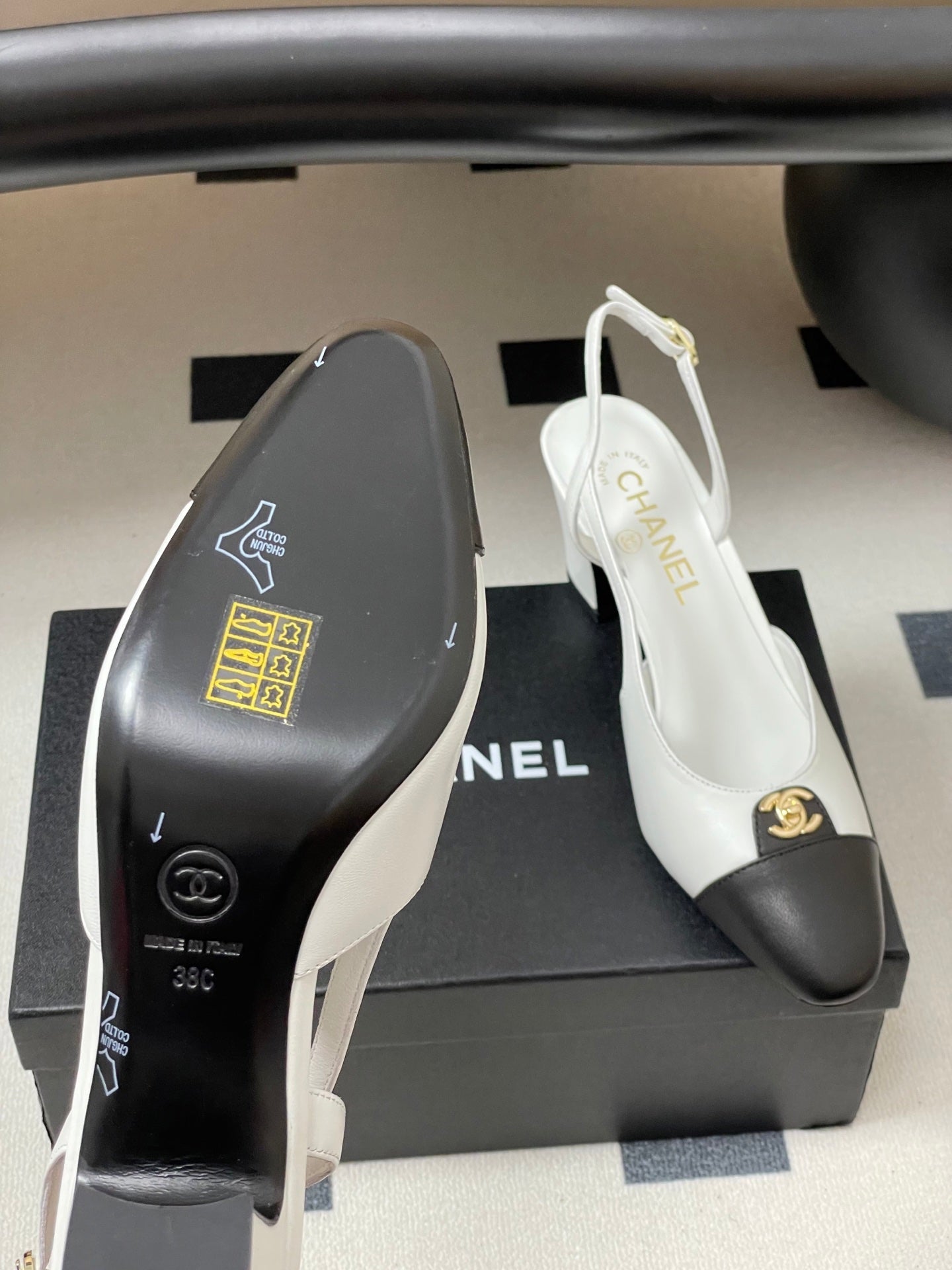 Chanel 25 Slingback 50mm White Black Lambskin 473217