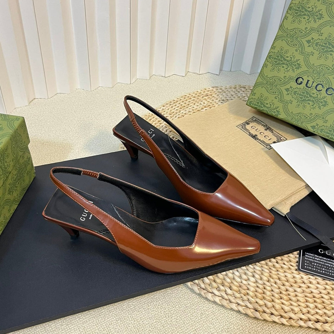 GG Women's G plain leather logo Slingbacks Gingerbread brown