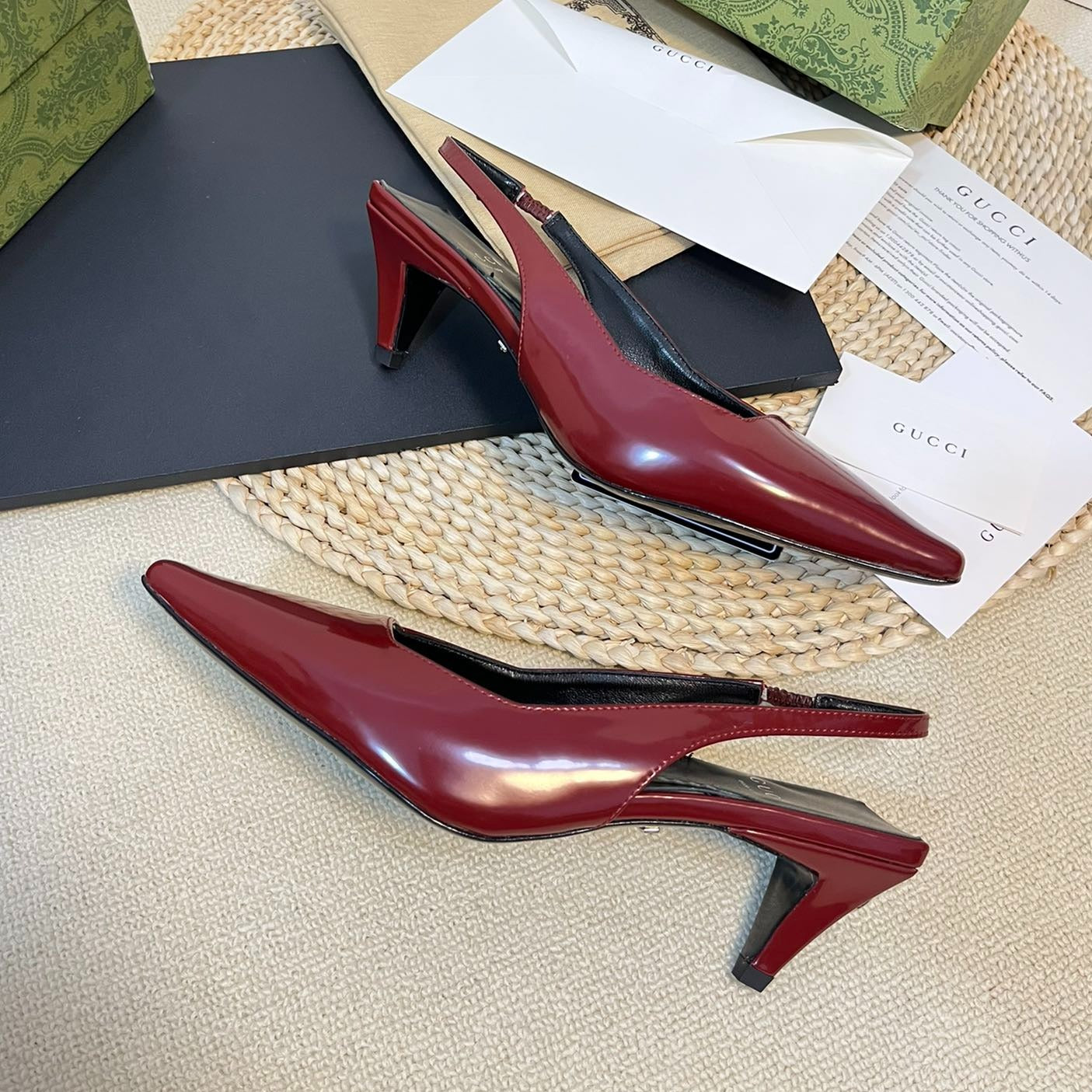 GG Women's G plain leather Logo Slingbacks Currant Red