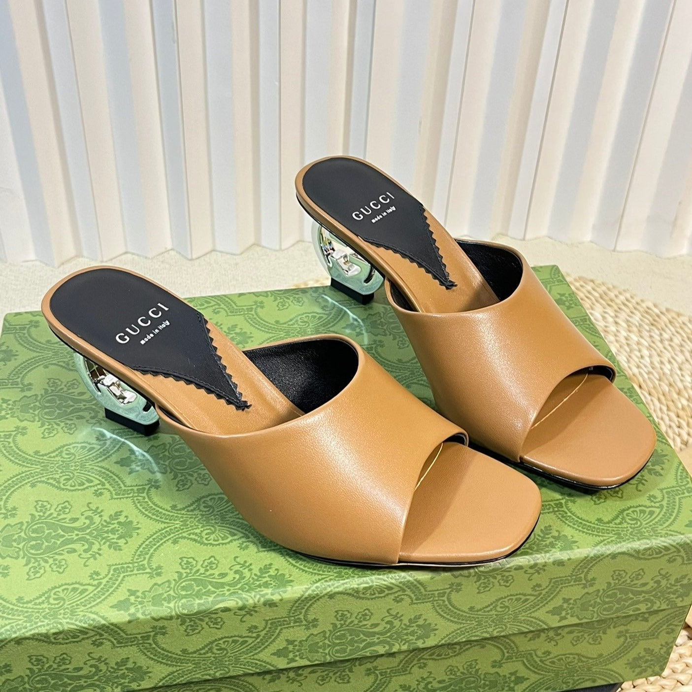 GG  Women's Heeled Sandals Gingerbread Brown