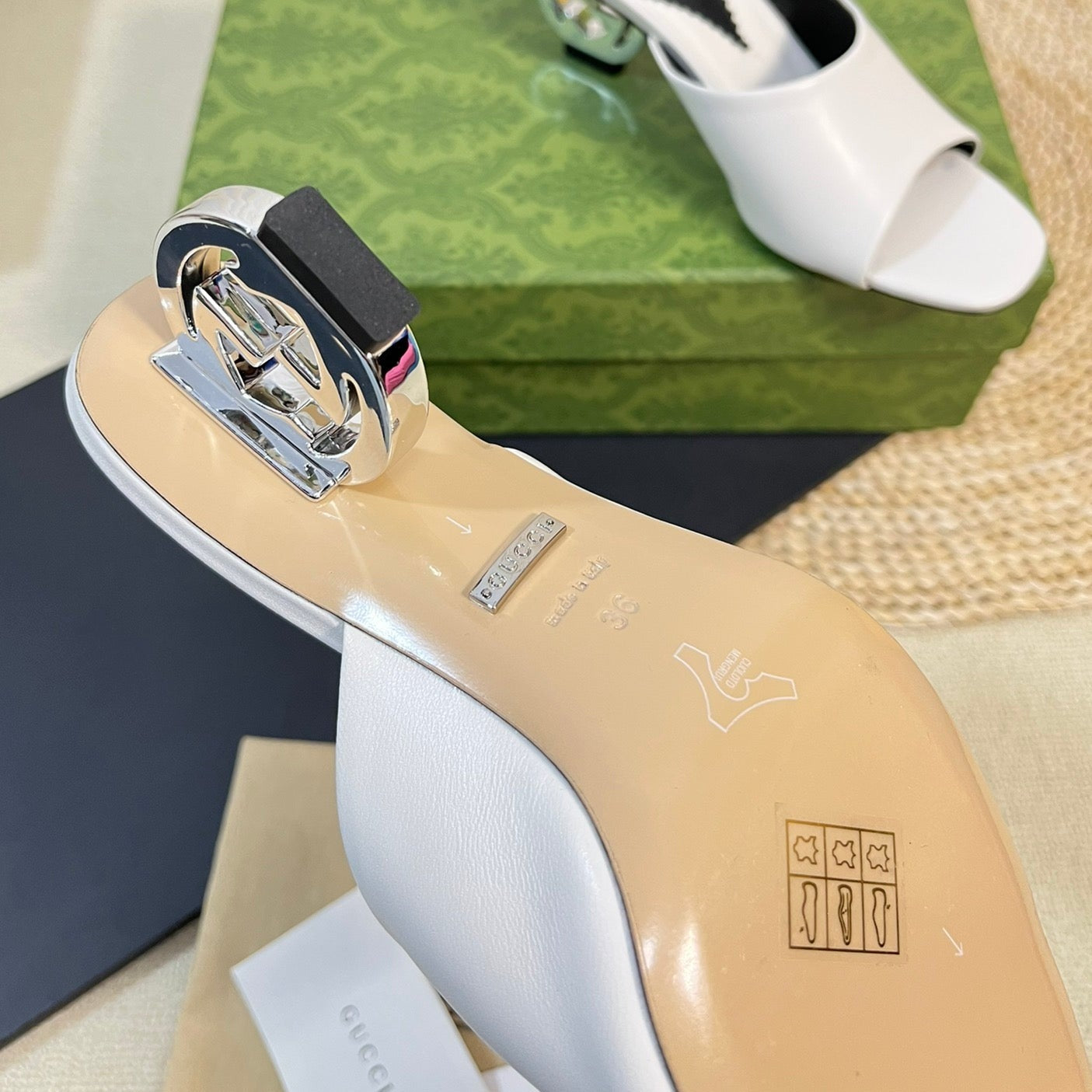 GG  Women's Heeled Sandals White