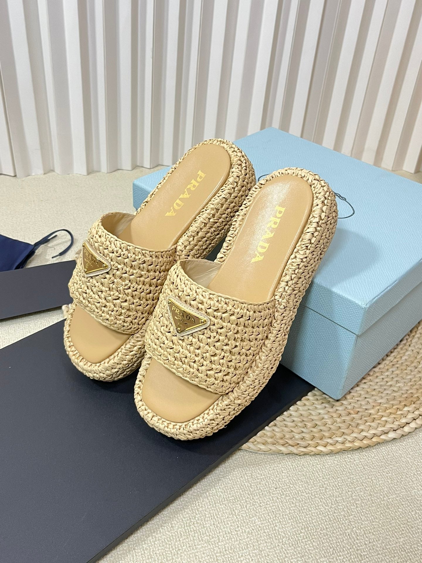 PRA WEDGE FLATFORM SLIDES BEIGE RAFFIA