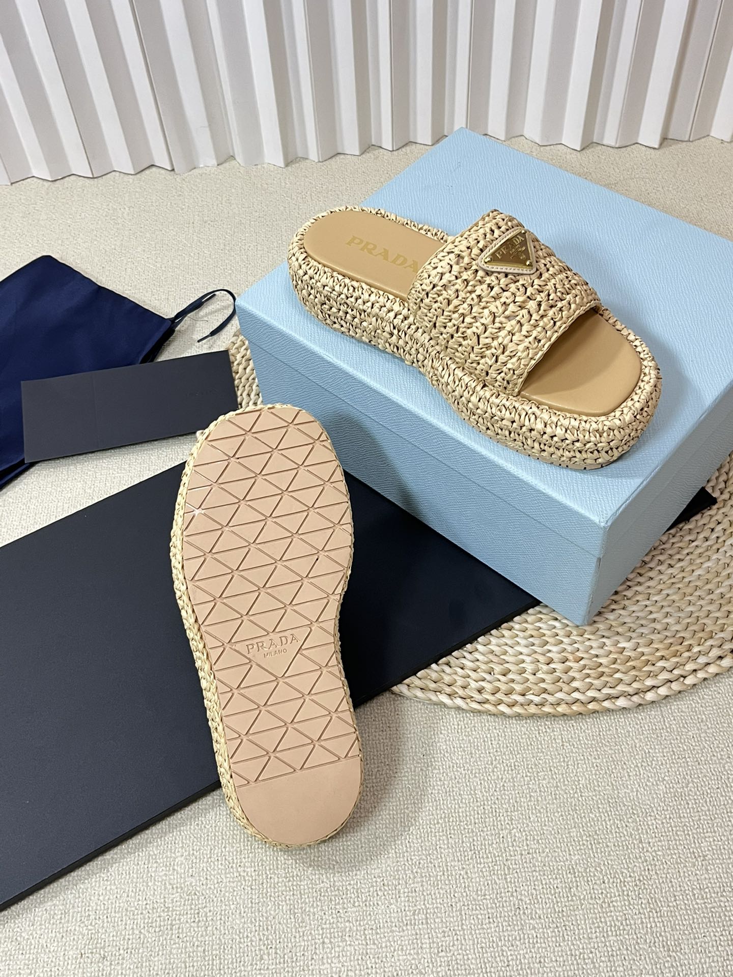 PRA WEDGE FLATFORM SLIDES BEIGE RAFFIA