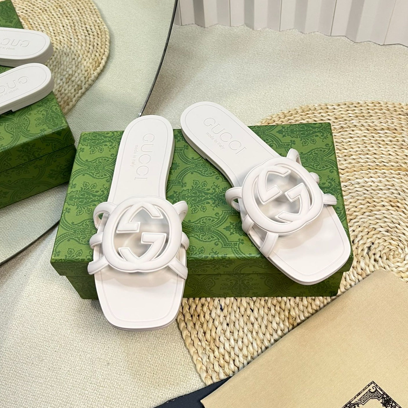 GG Rubber Slide White