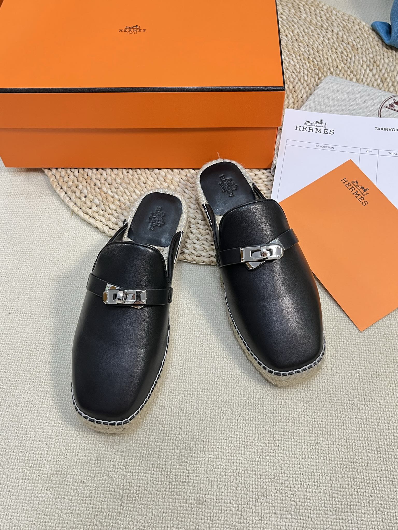 HM Feria Espadrille Mule Black Calfskin