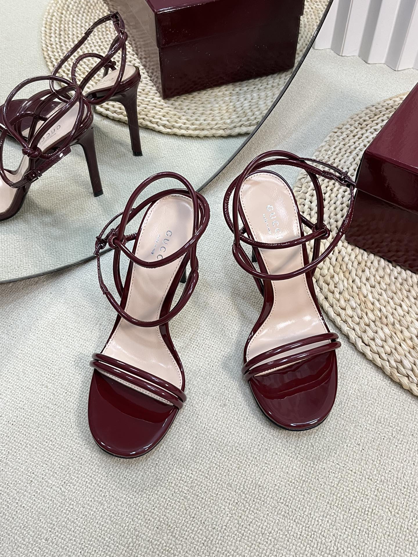 HIGH SANDAL 10 CM IN BERRY RED GLOSSY CALFSKIN