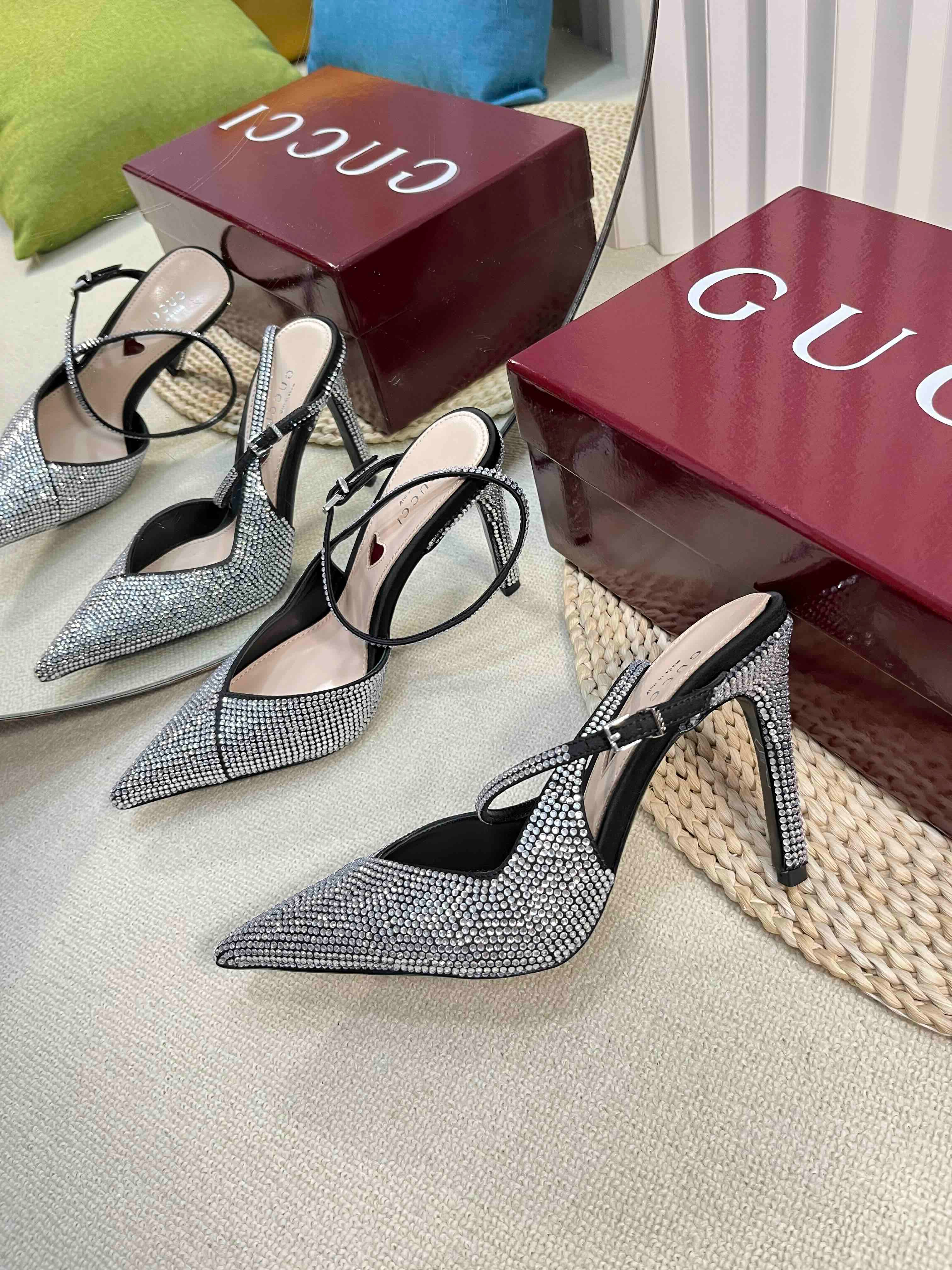 HIGH SLINGBACK 10 CM IN BLACK SILK WITH FULL RHINSTONES