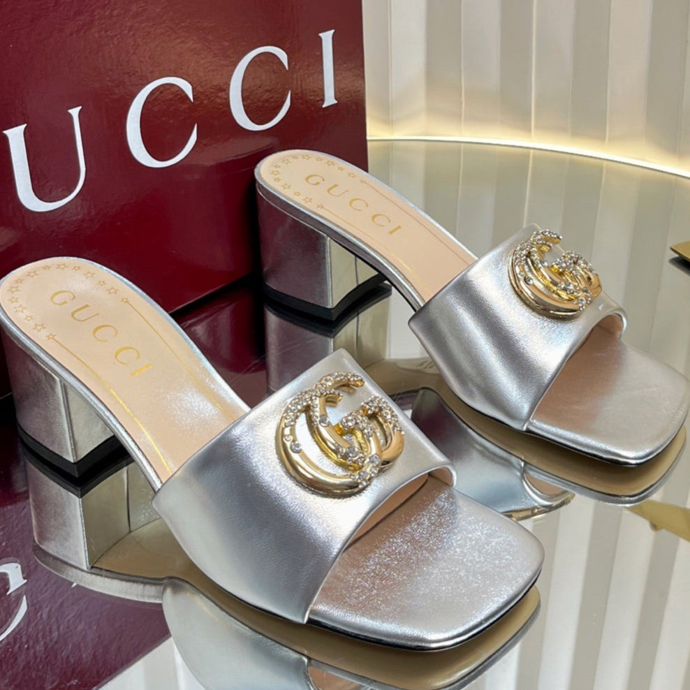 GC 25 Interlocking G Heeled Sandal Silver Patent Leather 294641