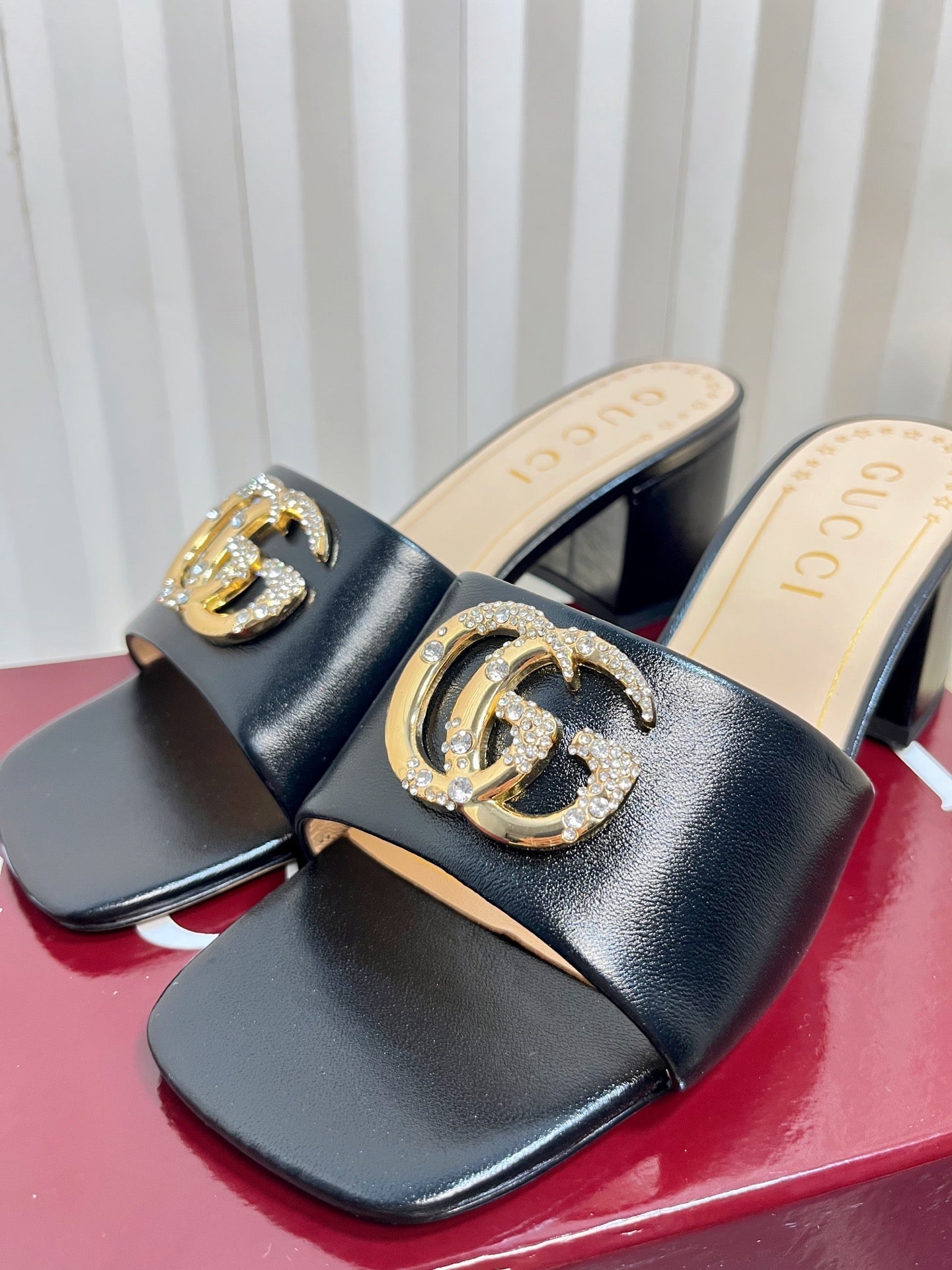 GC 25 Interlocking G Heeled Sandal Black Patent Leather 294642