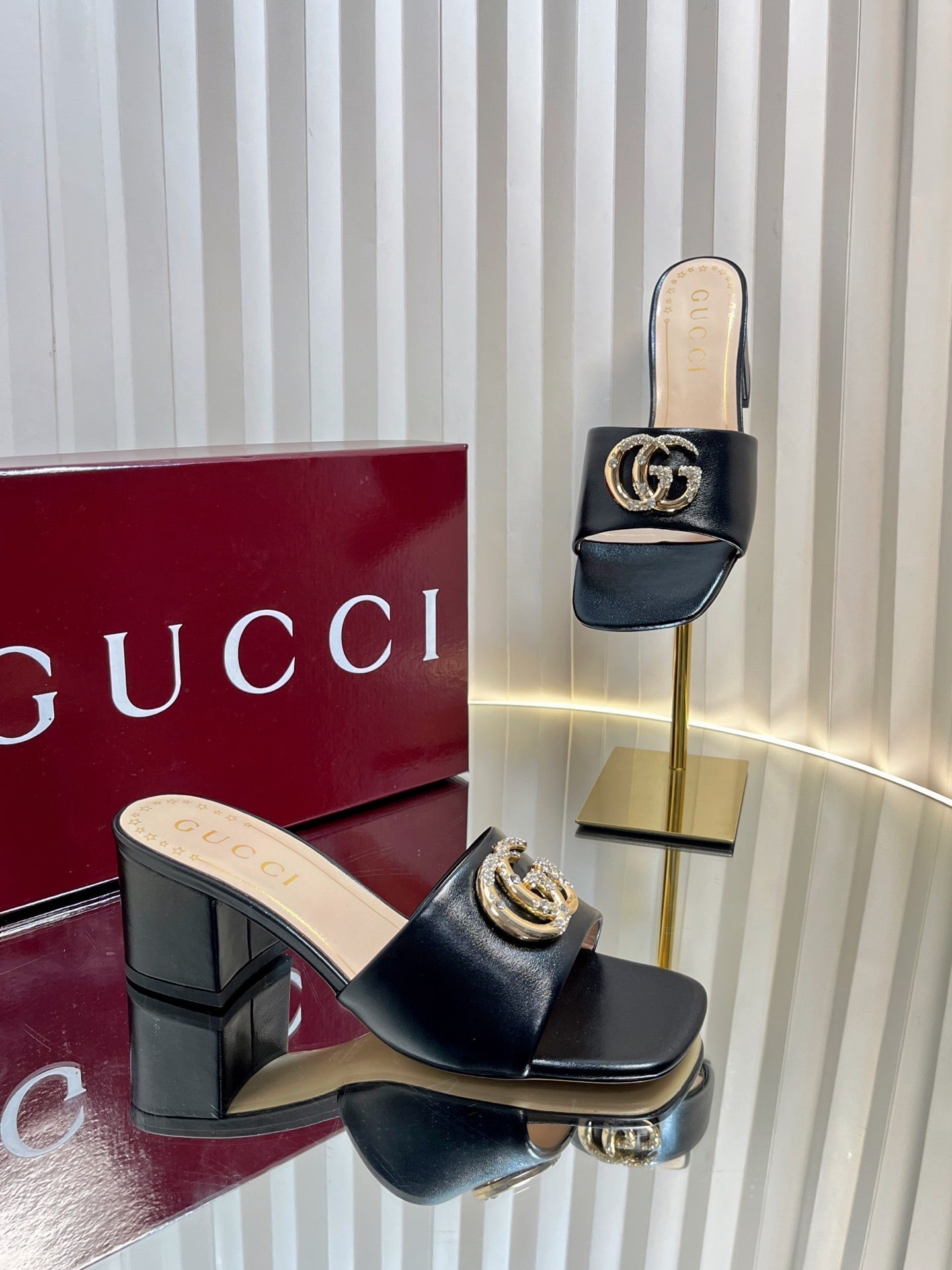 GC 25 Interlocking G Heeled Sandal Black Patent Leather 294642