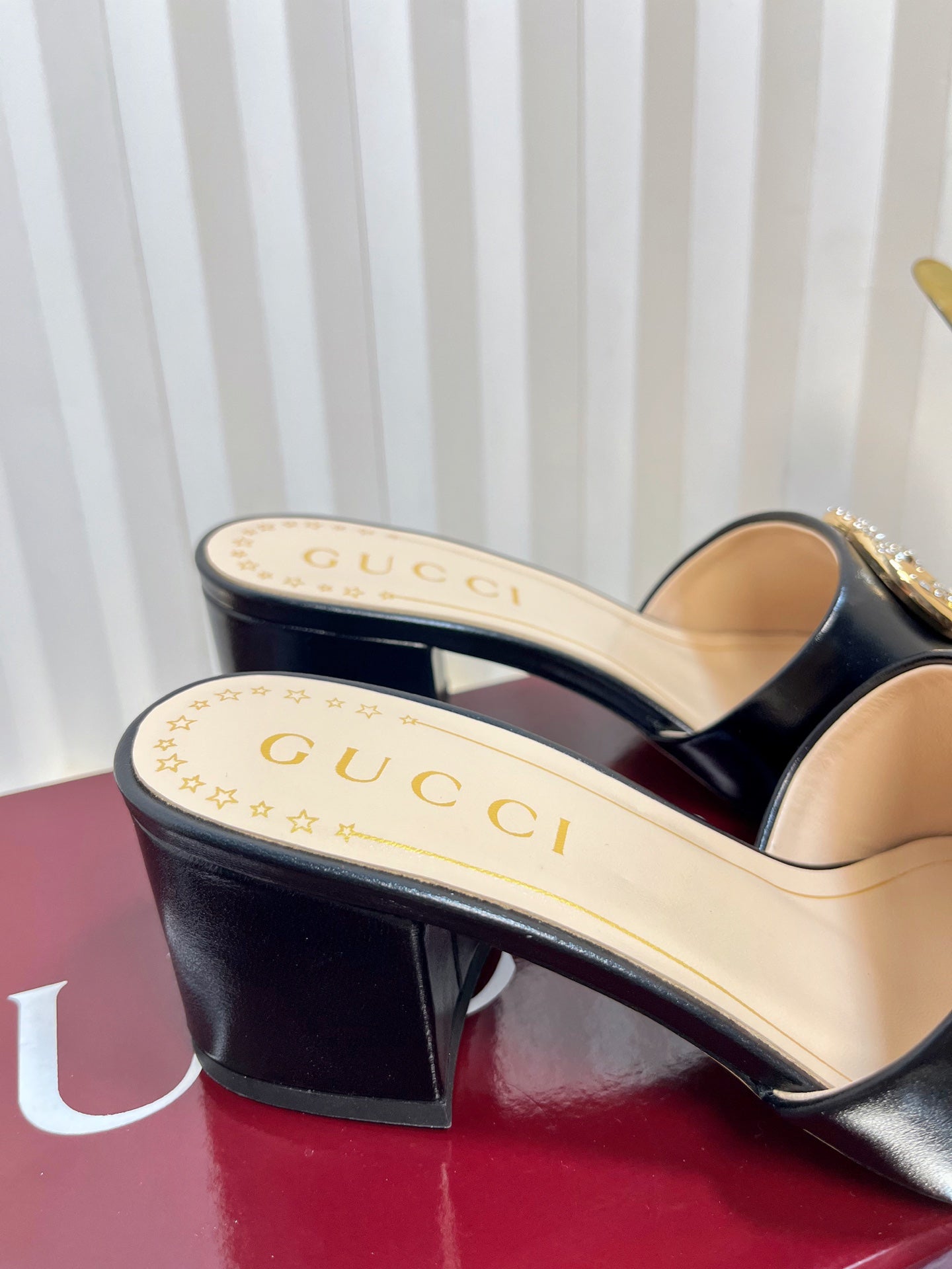 GC 25 Interlocking G Heeled Sandal Black Patent Leather 294642