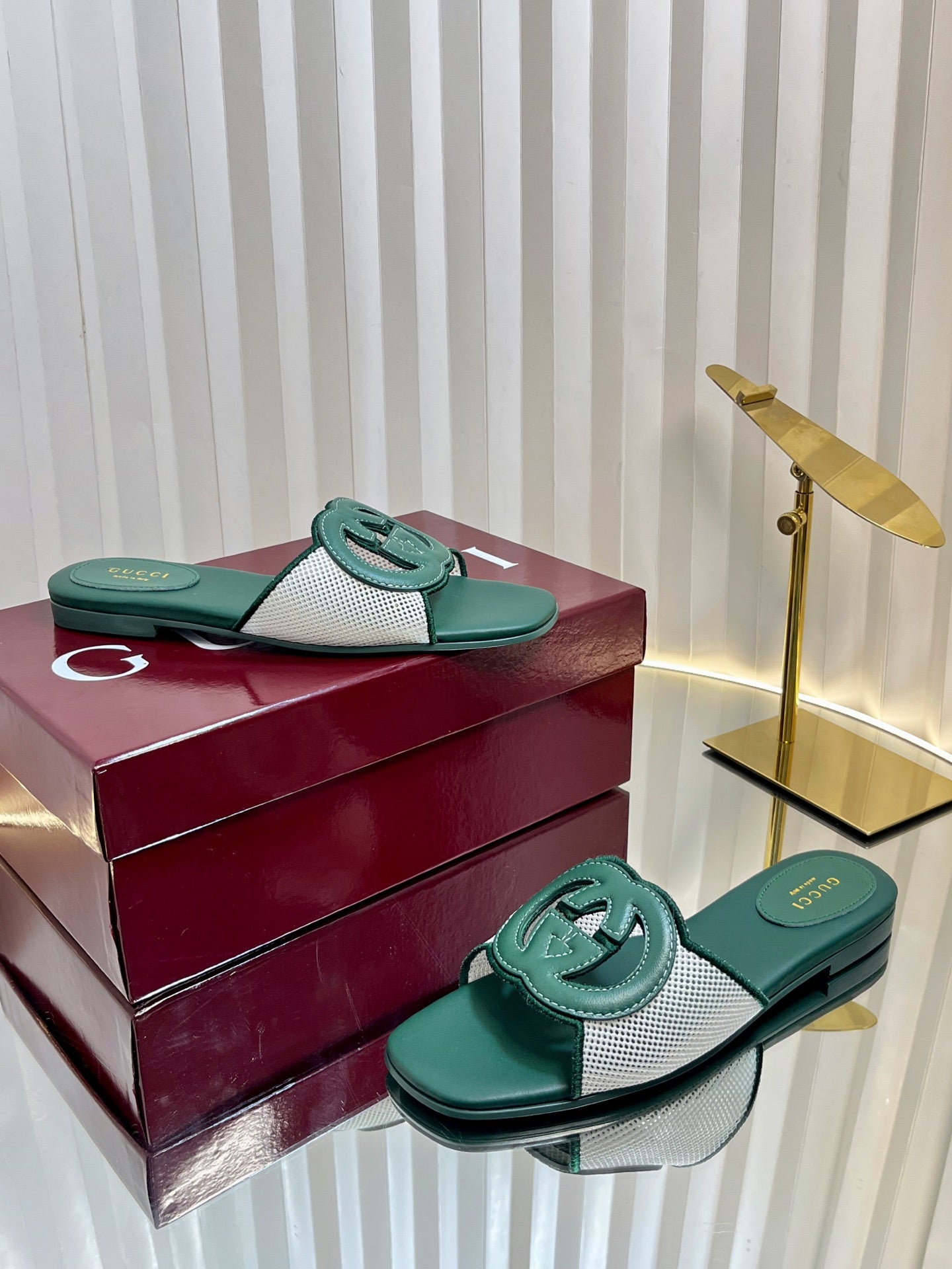 GC 25 Interlocking G Slide Sandal Emerald Green Canvas Cowhide 294643