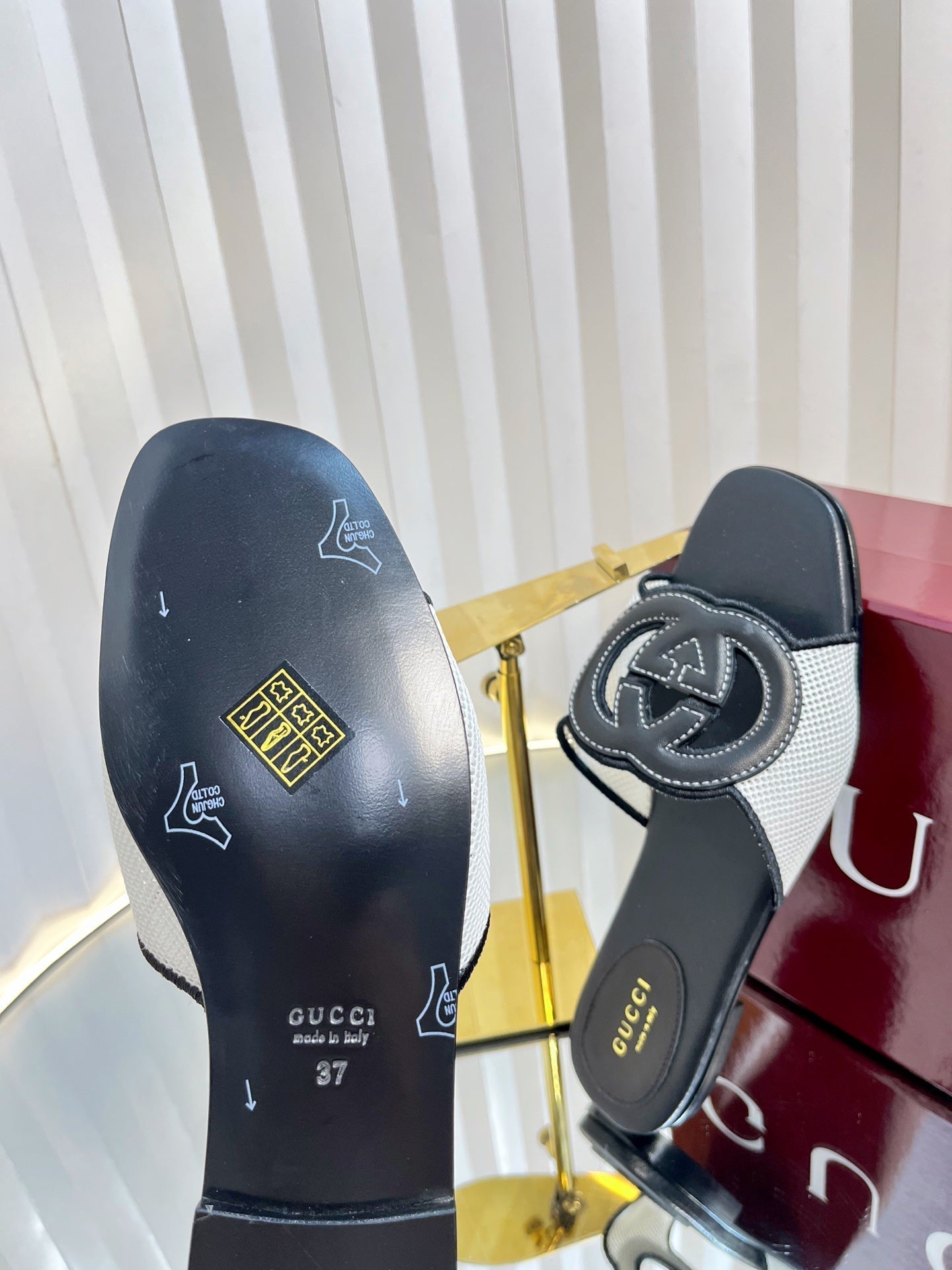 GC 25 Interlocking G Slide Sandal Black Canvas Cowhide 294648