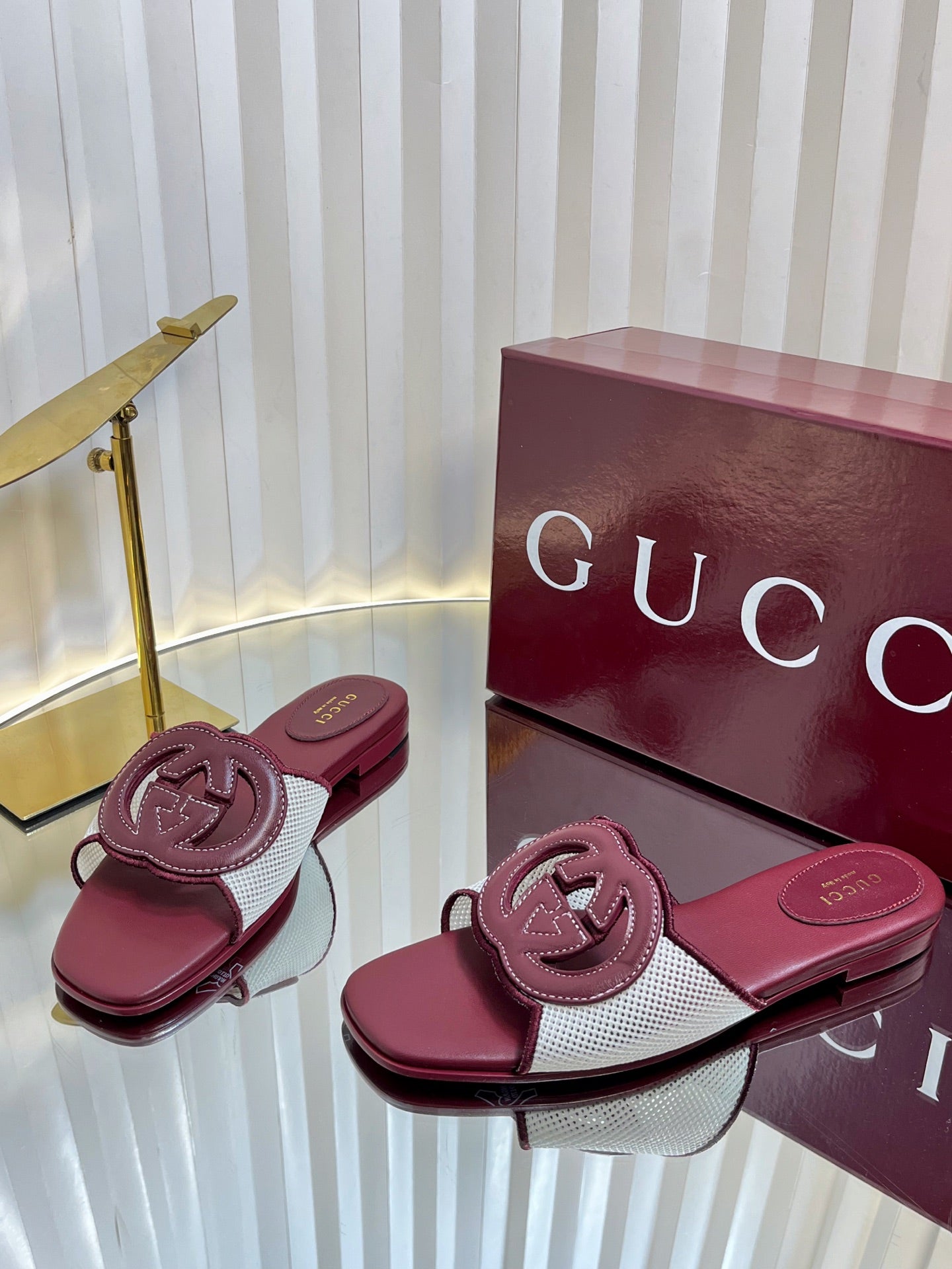 GC 25 Interlocking G Slide Sandal Rosso Ancora Red Canvas Cowhide 294644