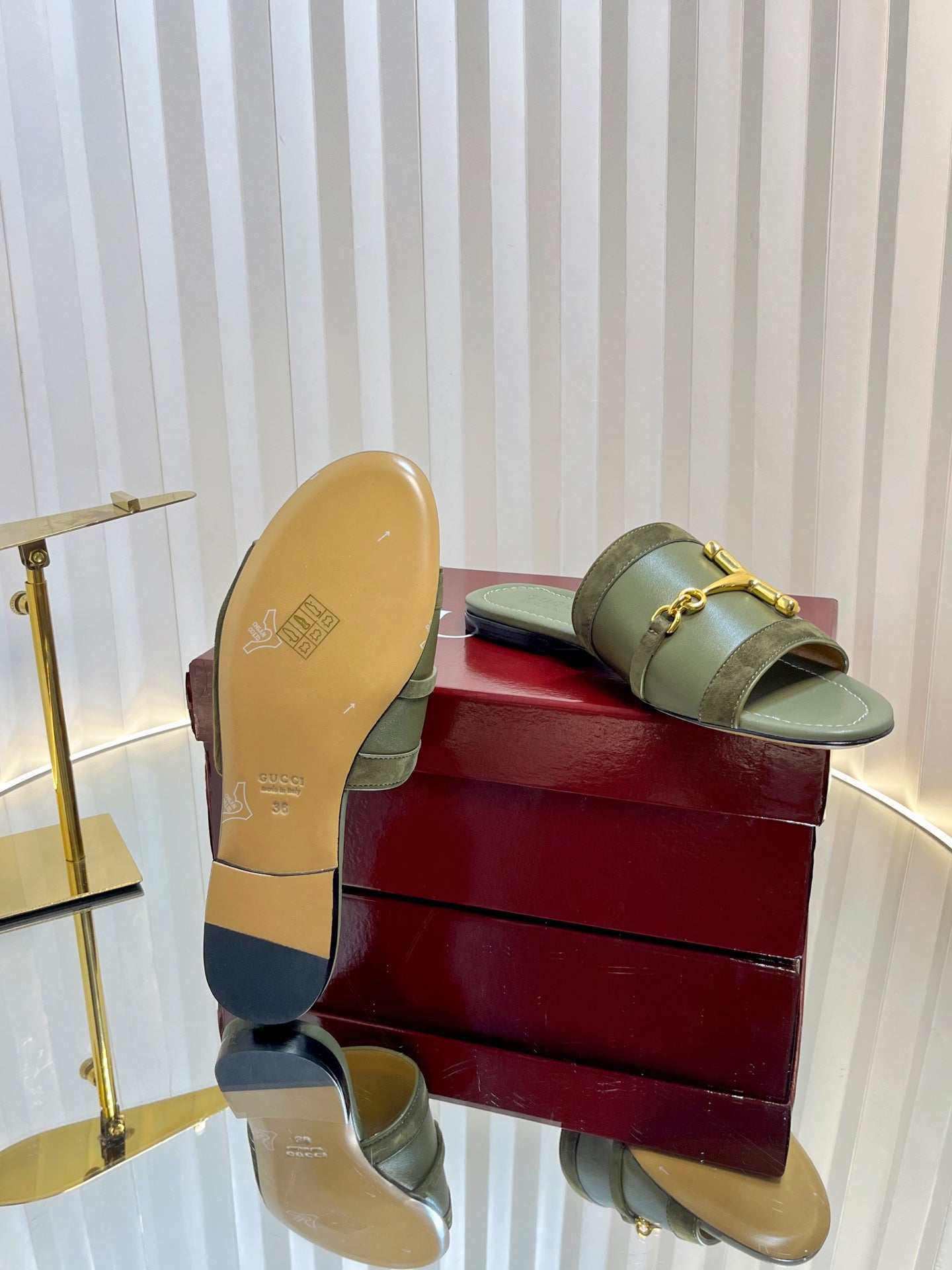 GC 25 Horsebit Sandals 10mm Dark Green Suede Sheepskin 294651