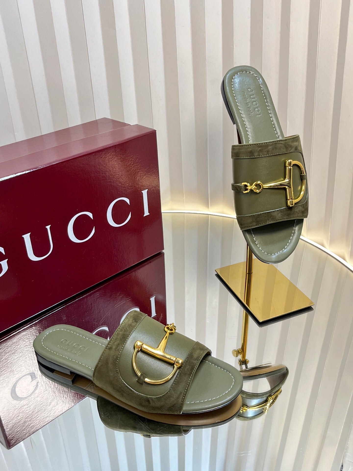 GC 25 Horsebit Sandals 10mm Dark Green Suede Sheepskin 294651