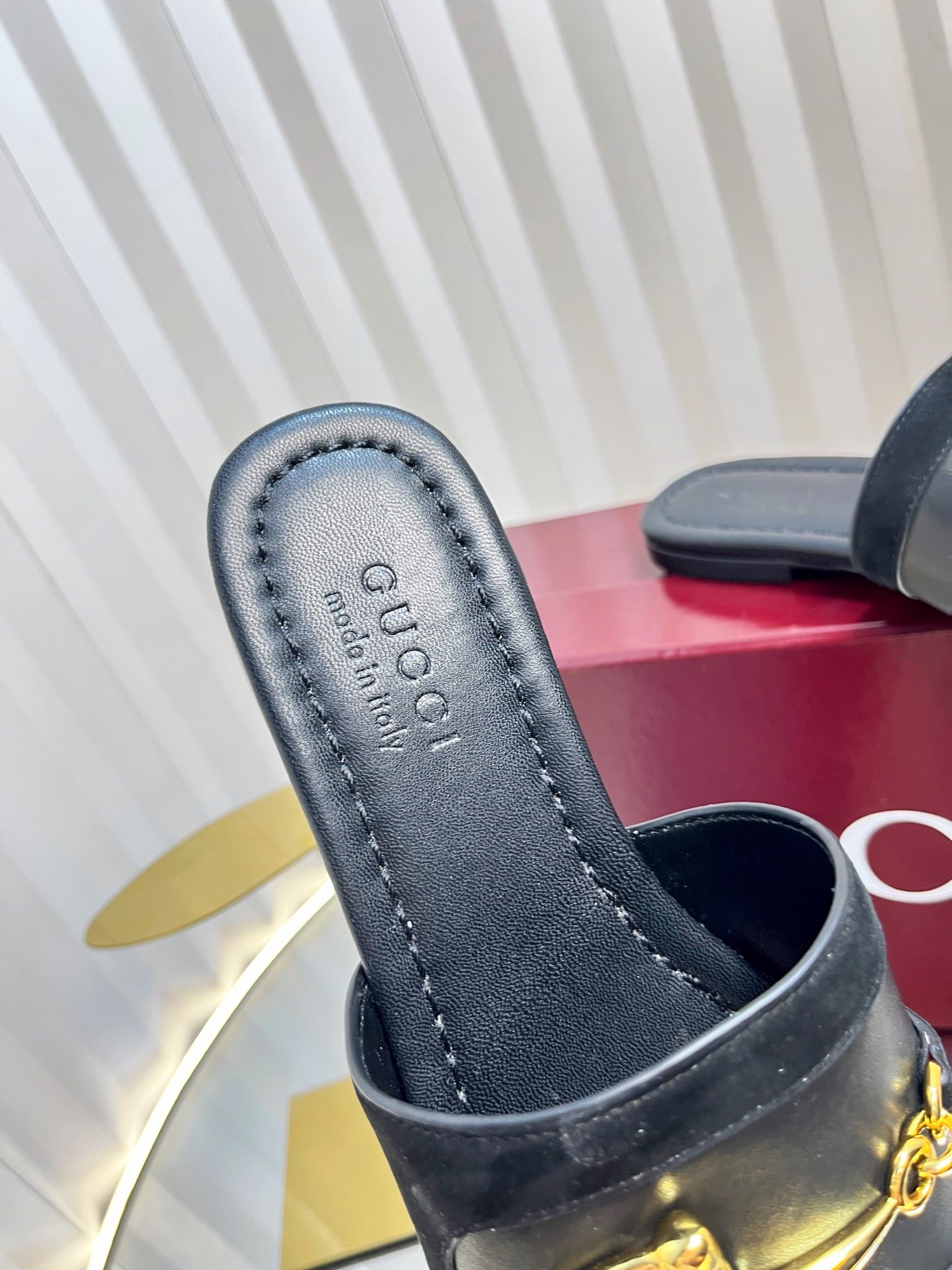 GC 25 Horsebit Sandals 10mm Black Suede Sheepskin 294652