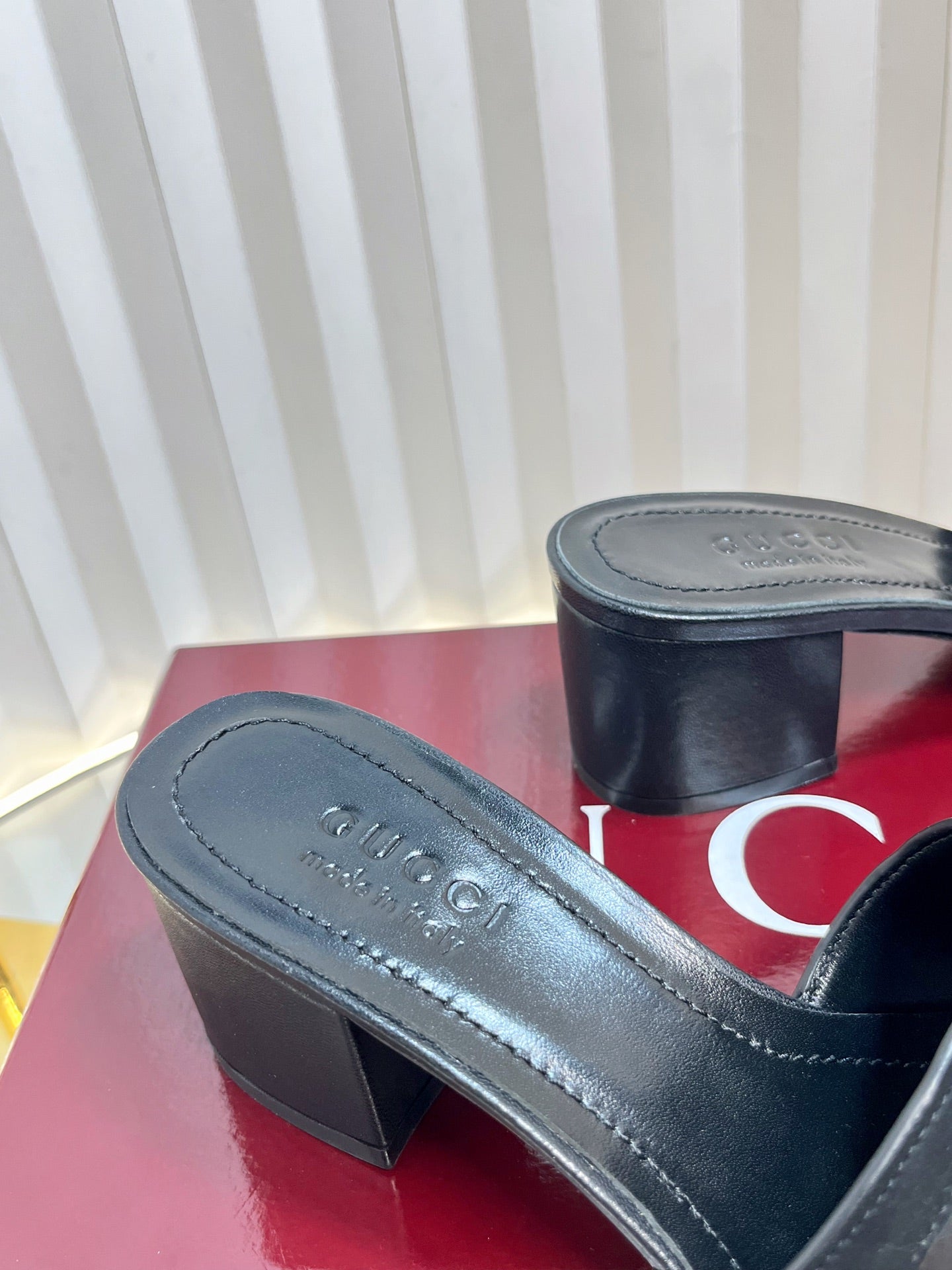 GC 25 Horsebit Sandals 50mm Black Suede Sheepskin 294656