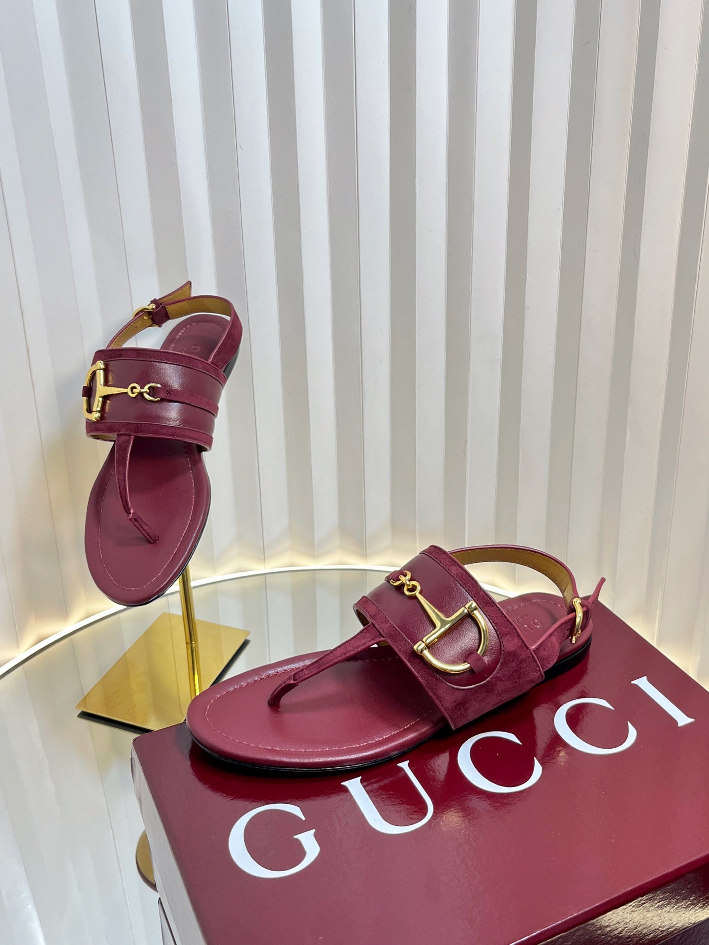 GC 25 Thong Sandal Red Suede Sheepskin 294657