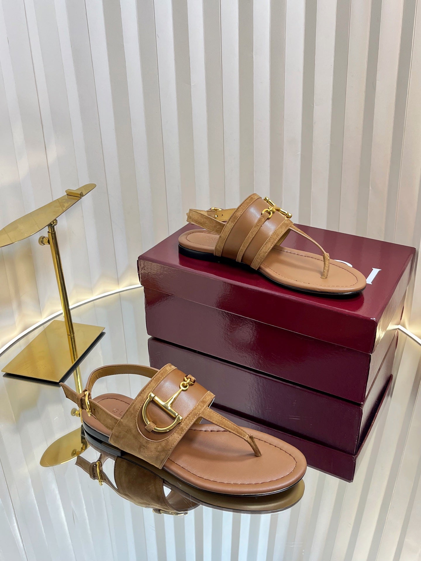 GC 25 Thong Sandal Brown Suede Sheepskin 294658