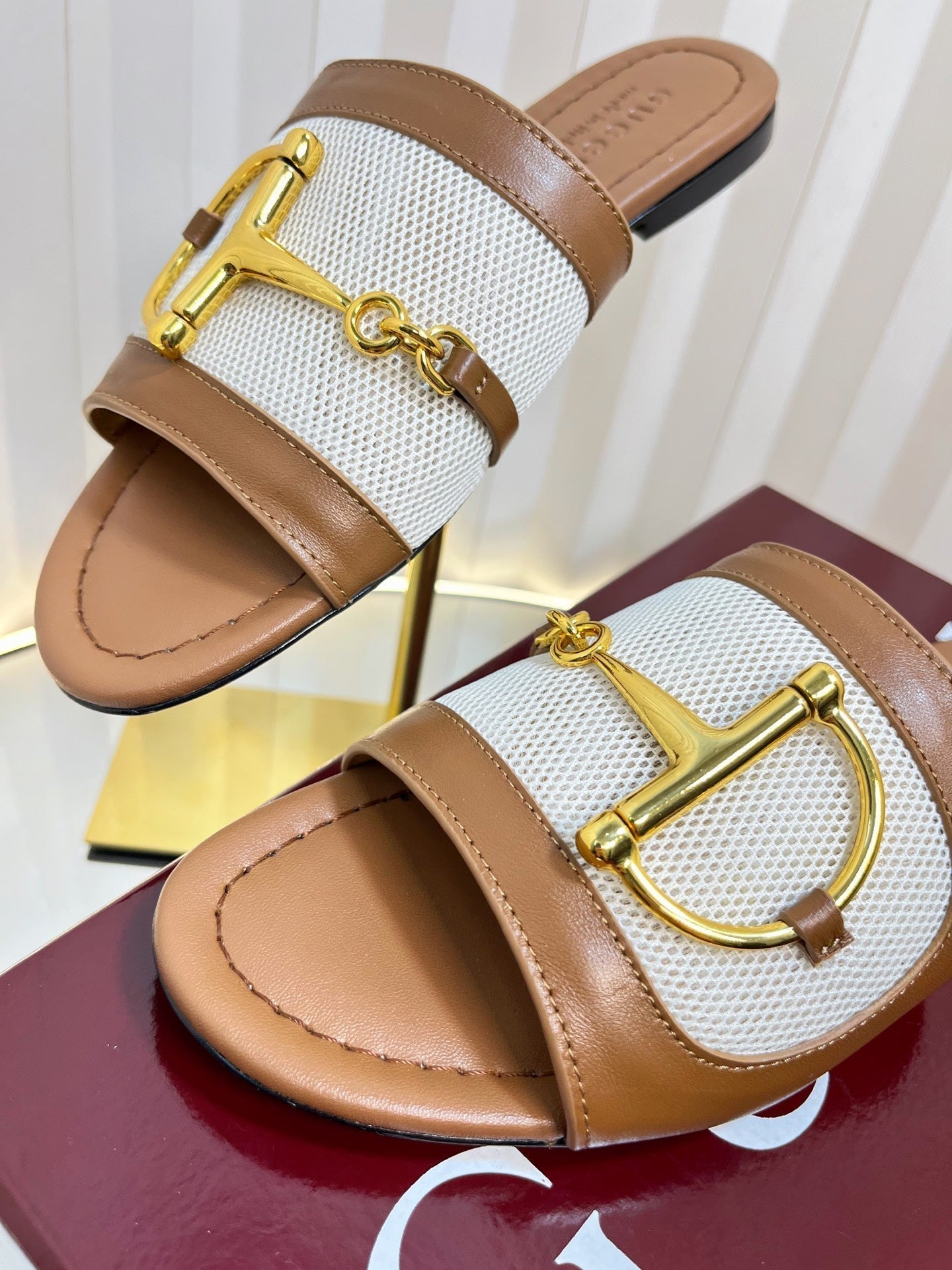 GC 25 Horsebit GG Sandals Brown Canvas Sheepskin 294662