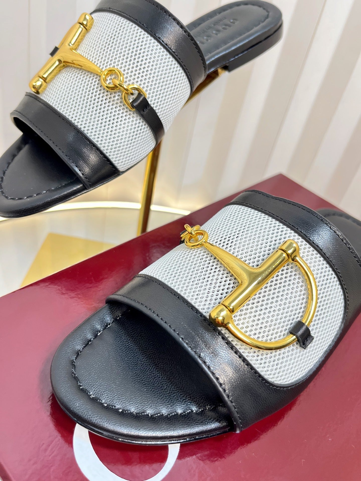 GC 25 Horsebit GG Sandals Black Canvas Sheepskin 294664