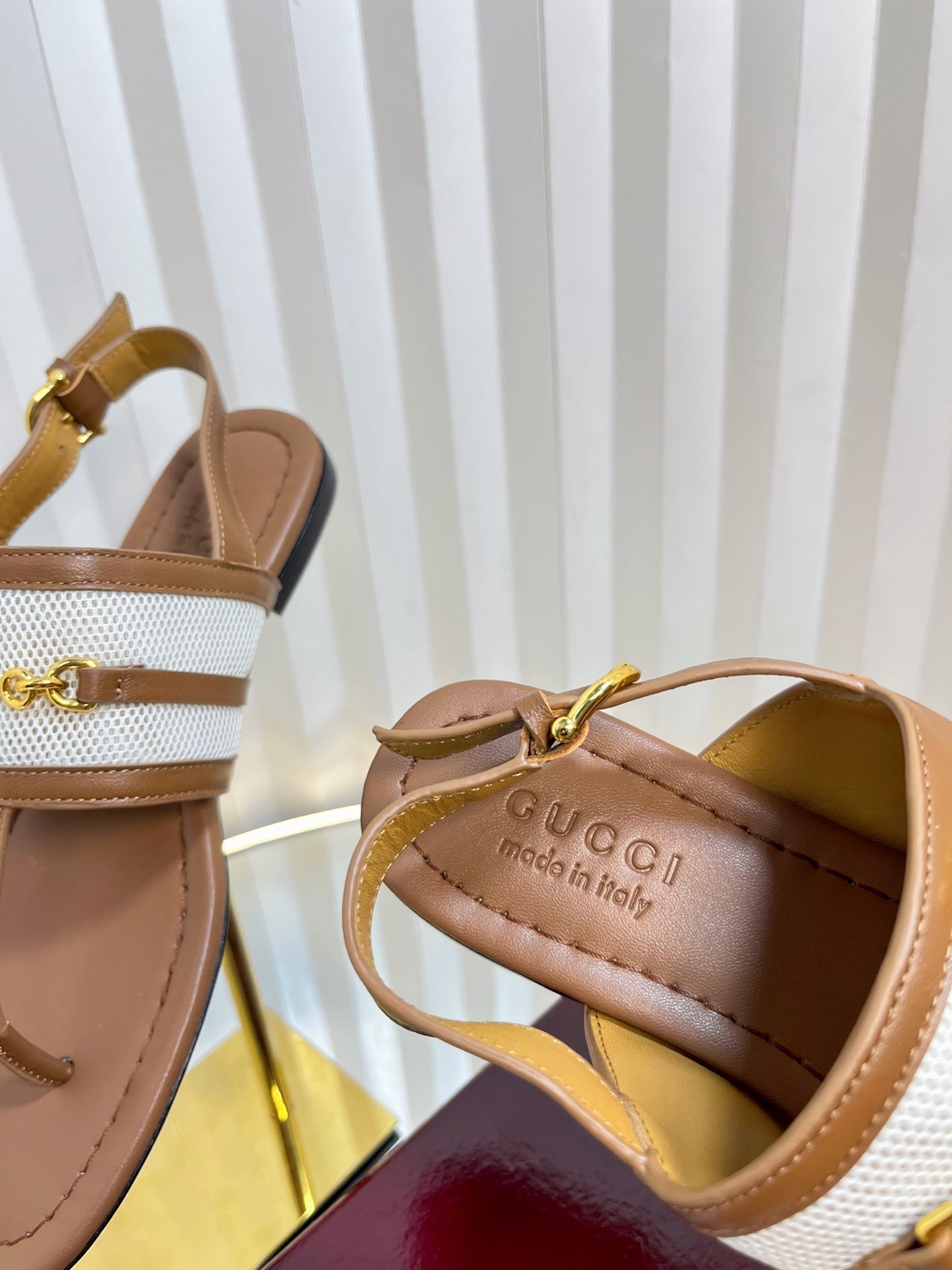 GC 25 Thong Sandal Brown Canvas Sheepskin 294670